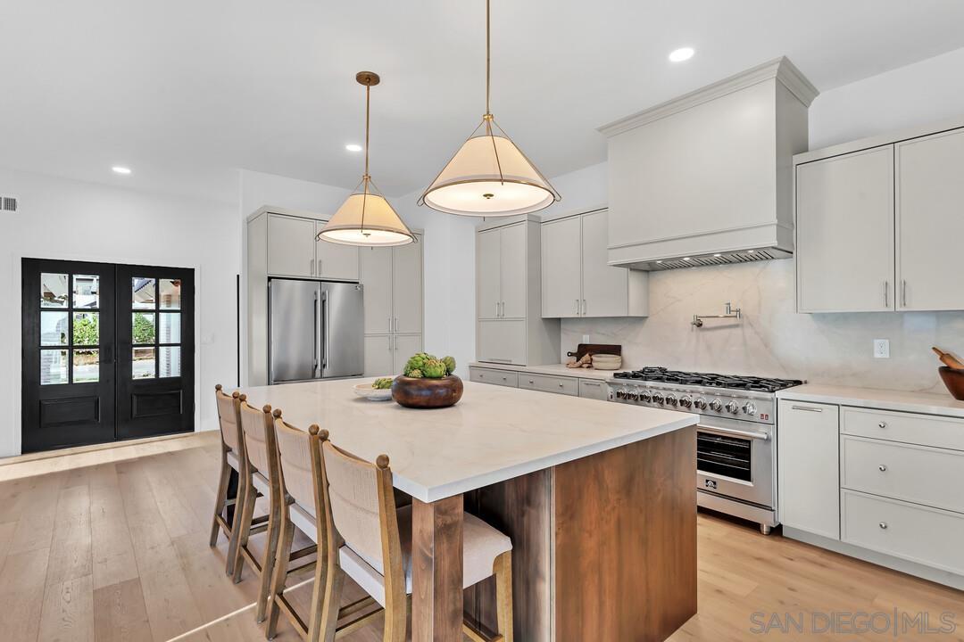 Detail Gallery Image 27 of 74 For 2105  Harbour Heights Rd, San Diego,  CA 92109 - 4 Beds | 2 Baths