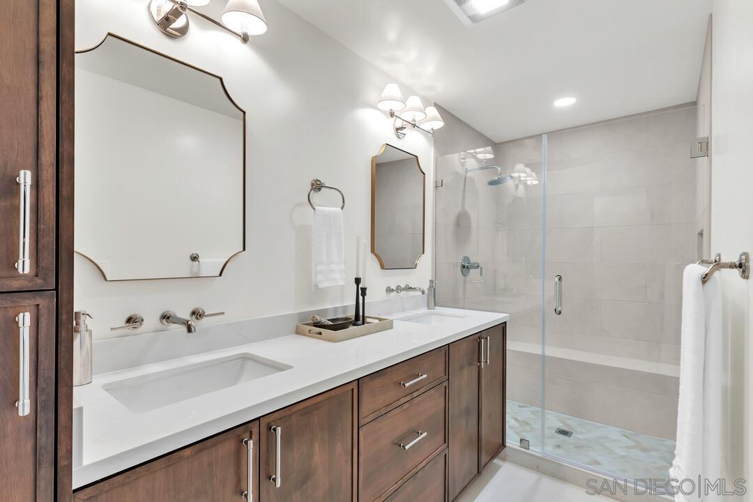 Detail Gallery Image 52 of 74 For 2105  Harbour Heights Rd, San Diego,  CA 92109 - 4 Beds | 2 Baths