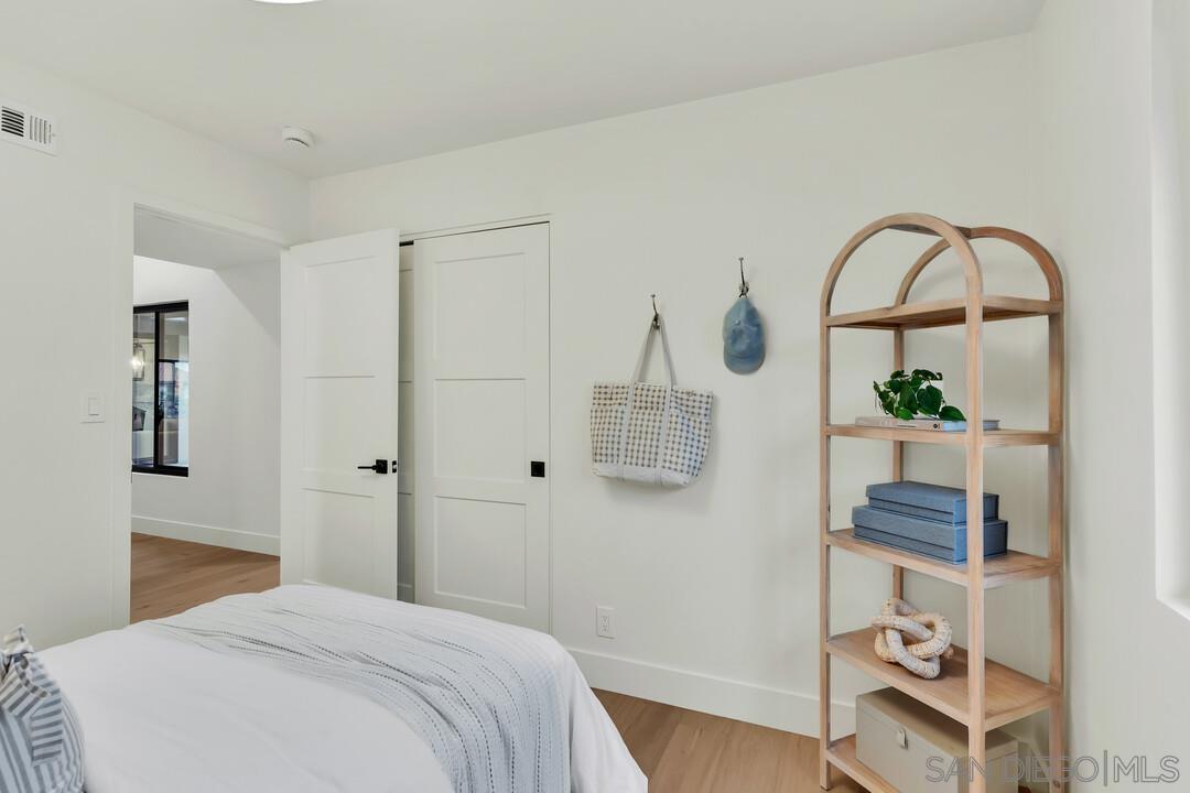 Detail Gallery Image 60 of 74 For 2105  Harbour Heights Rd, San Diego,  CA 92109 - 4 Beds | 2 Baths