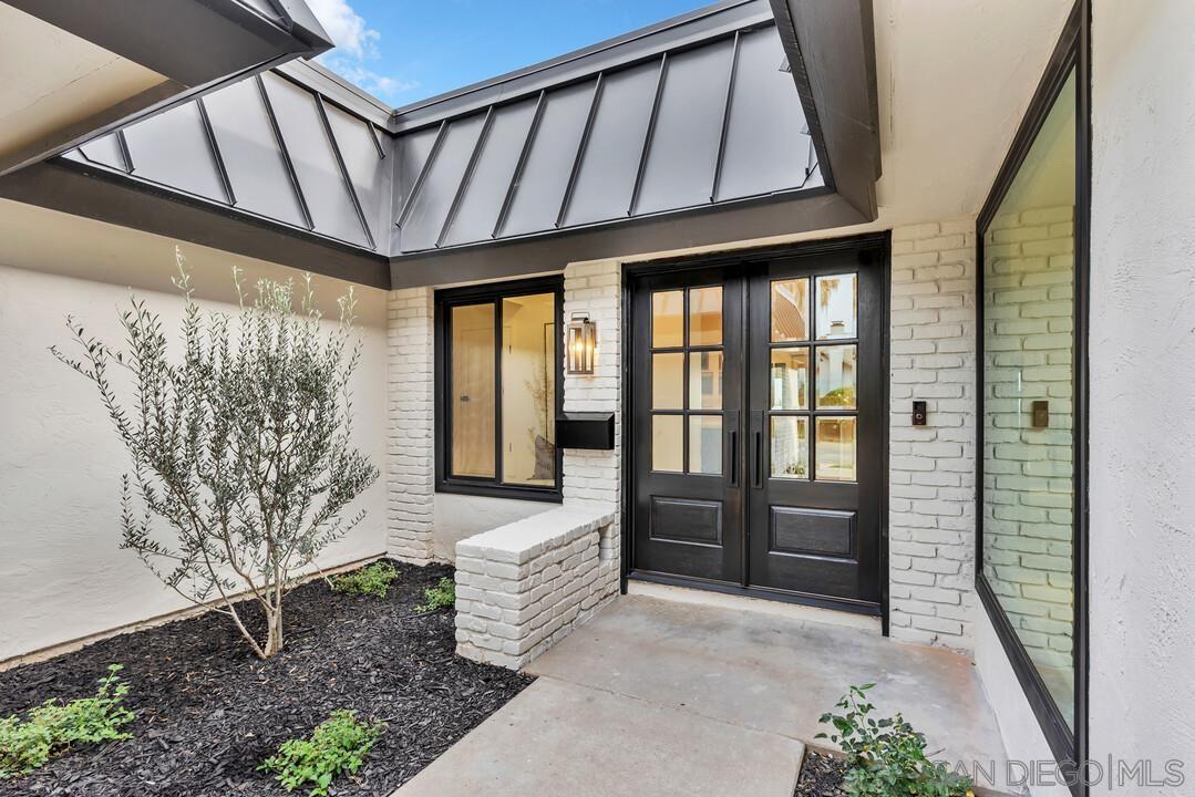 Detail Gallery Image 10 of 74 For 2105  Harbour Heights Rd, San Diego,  CA 92109 - 4 Beds | 2 Baths