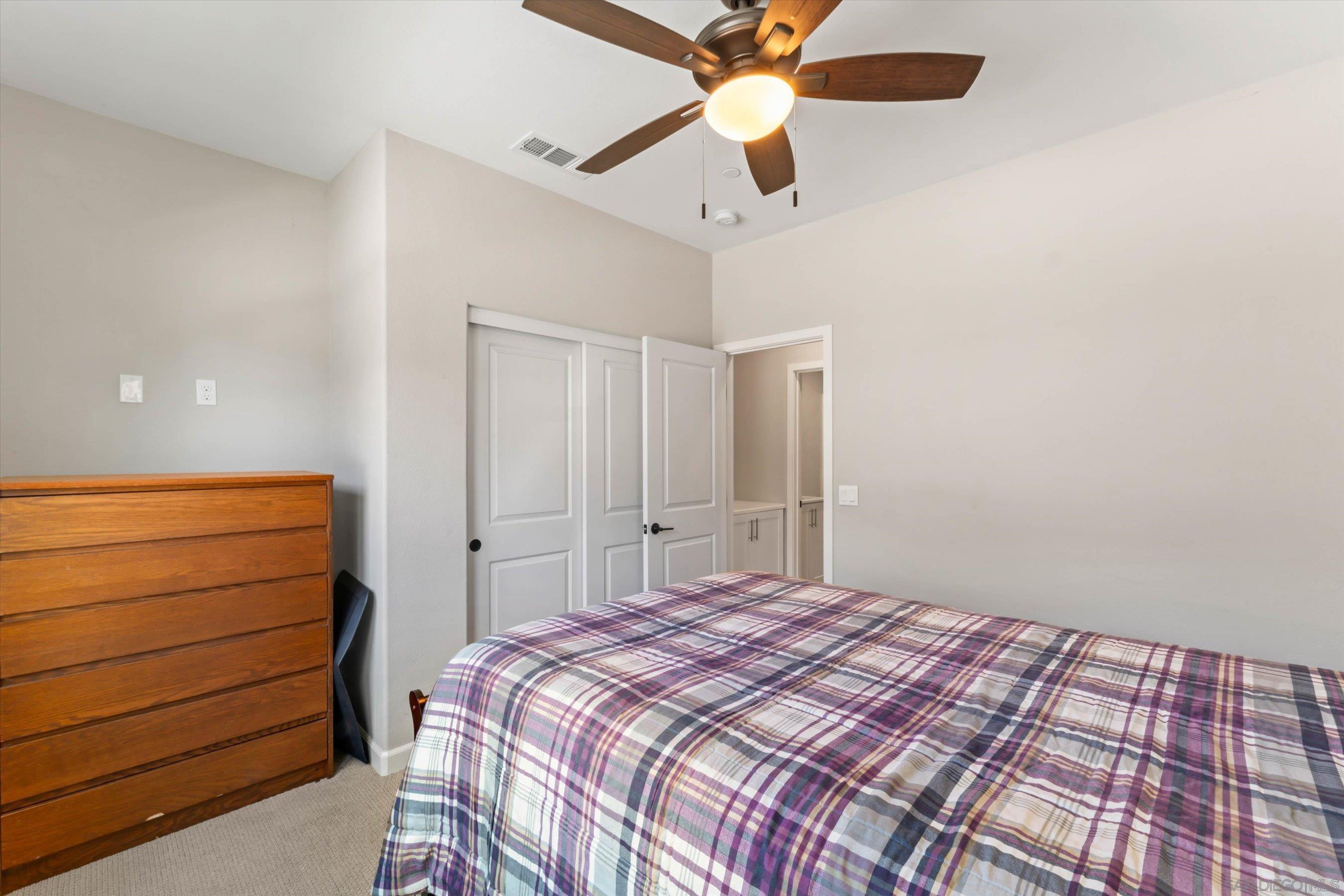 Detail Gallery Image 13 of 36 For 675  Grant Ct, Vista,  CA 92083 - 5 Beds | 4 Baths