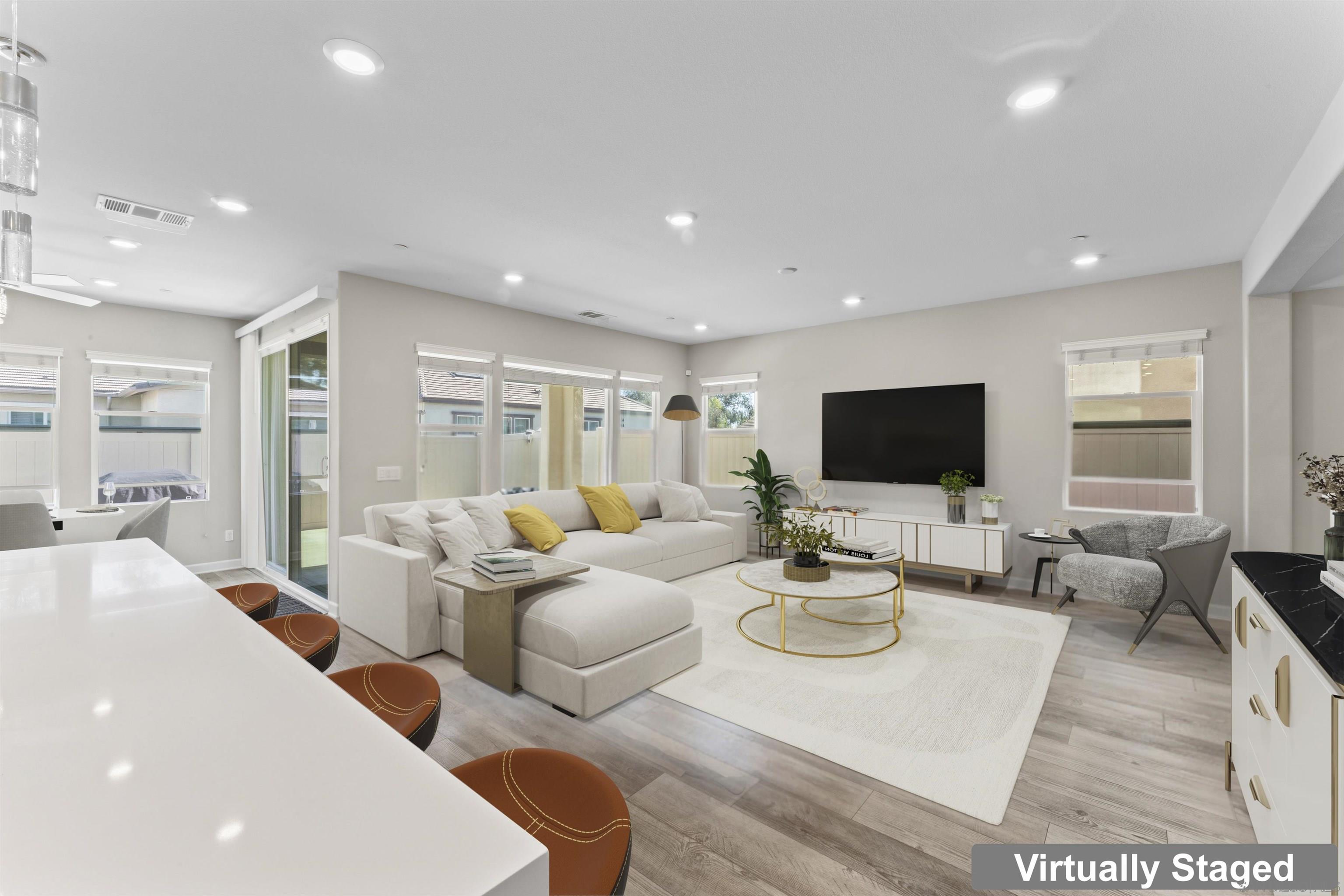 Detail Gallery Image 3 of 36 For 675  Grant Ct, Vista,  CA 92083 - 5 Beds | 4 Baths