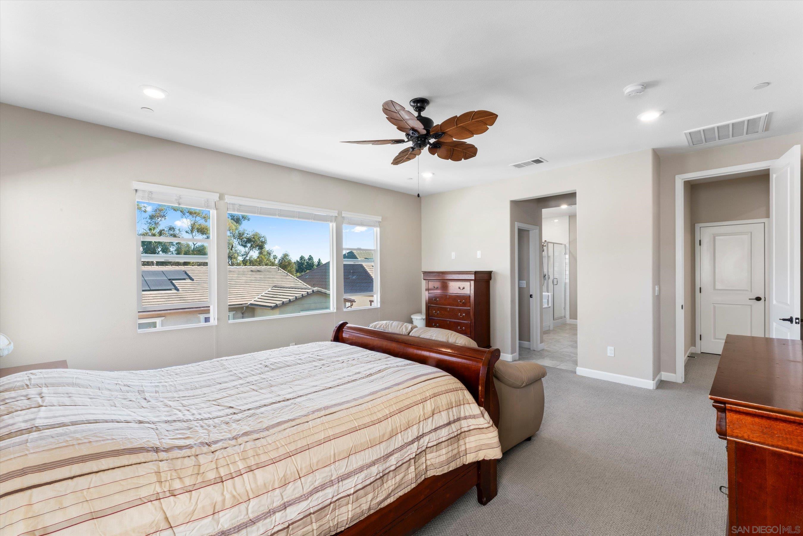 Detail Gallery Image 26 of 35 For 675  Grant Ct, Vista,  CA 92083 - 5 Beds | 4 Baths