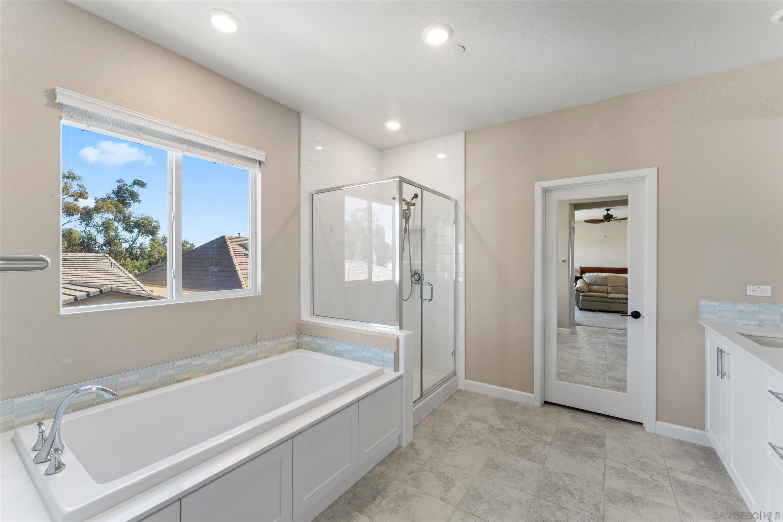 Detail Gallery Image 28 of 35 For 675  Grant Ct, Vista,  CA 92083 - 5 Beds | 4 Baths