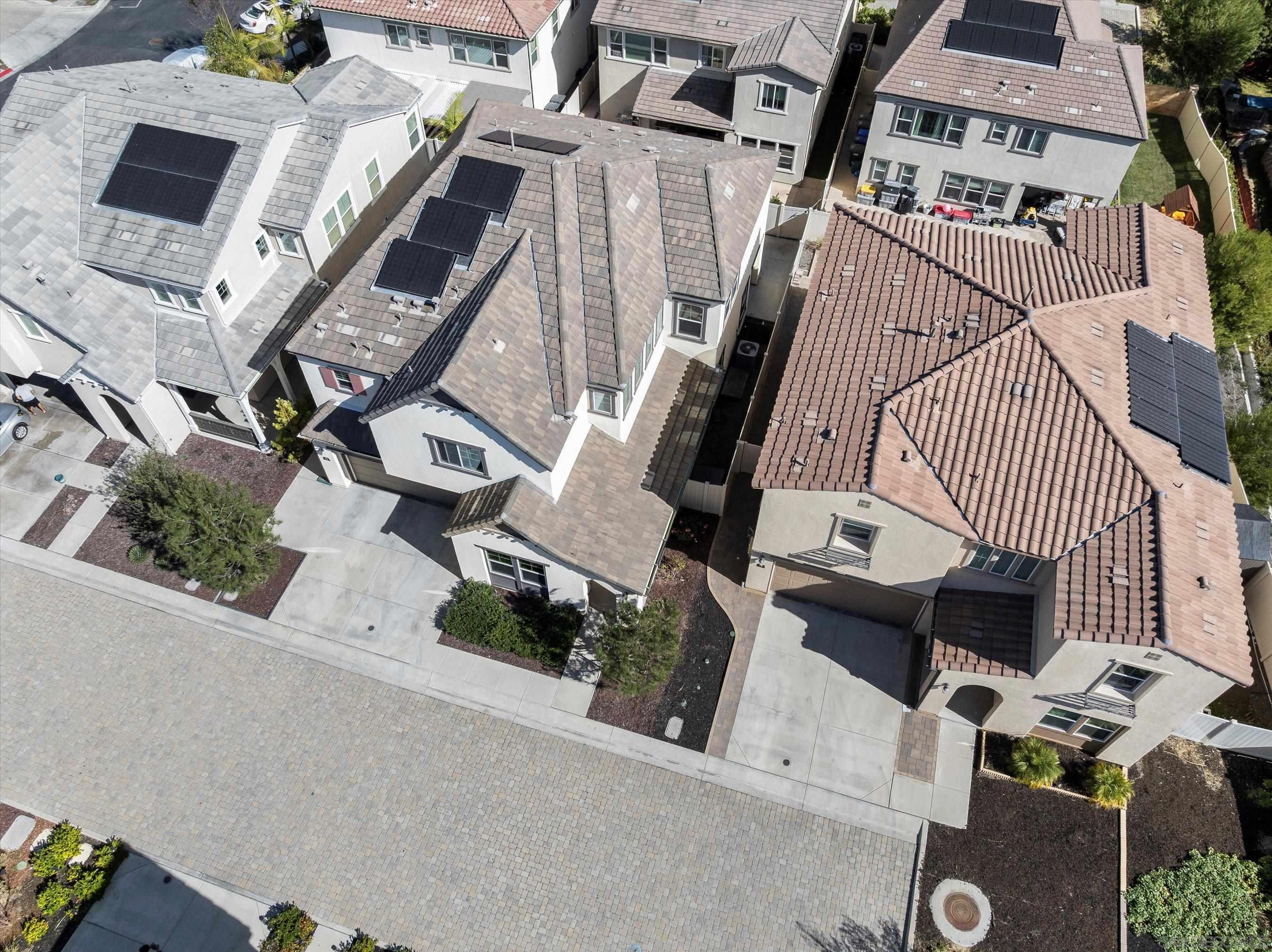 Detail Gallery Image 38 of 39 For 675  Grant Ct, Vista,  CA 92083 - 5 Beds | 4 Baths