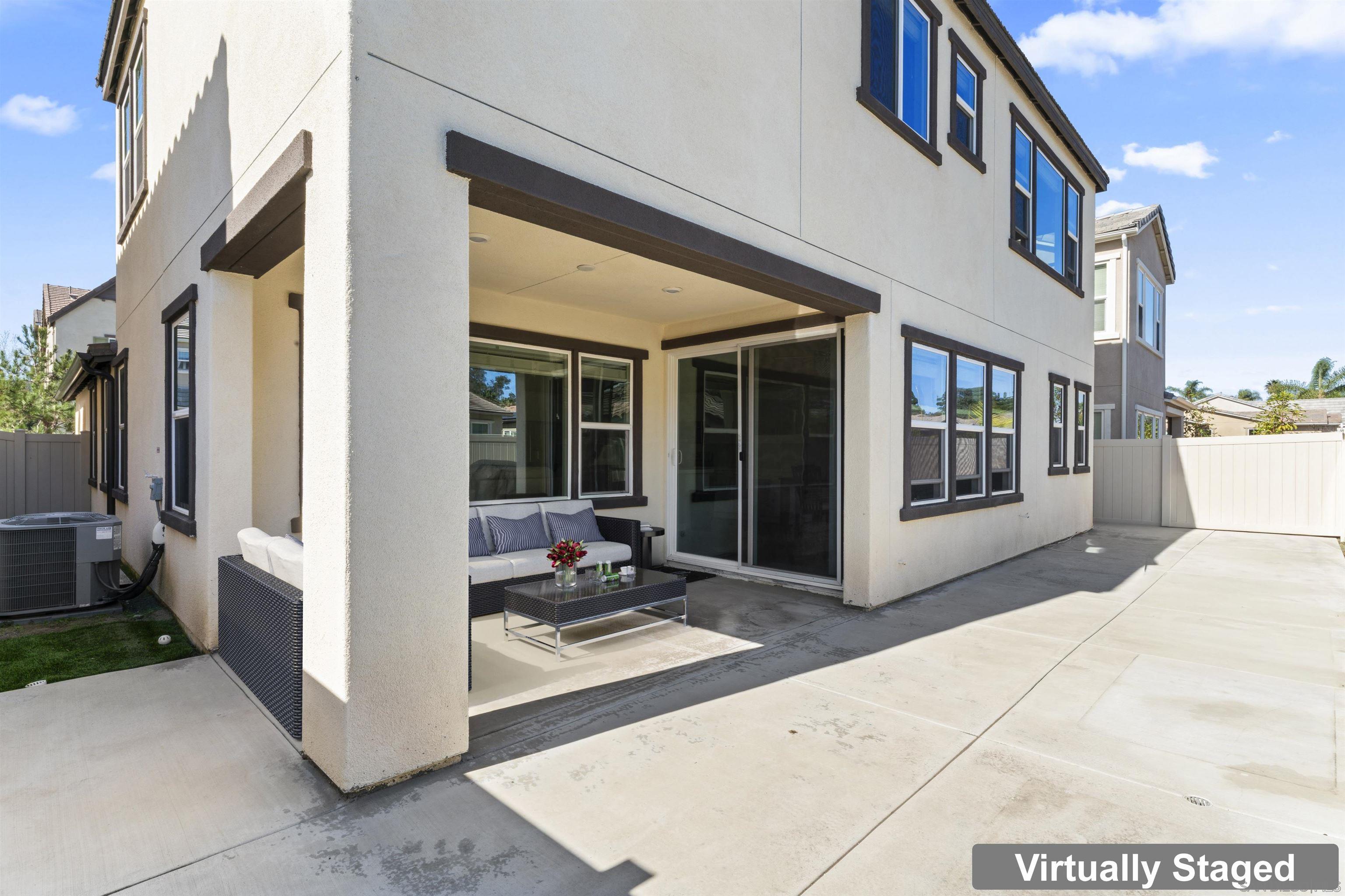 Detail Gallery Image 6 of 36 For 675  Grant Ct, Vista,  CA 92083 - 5 Beds | 4 Baths