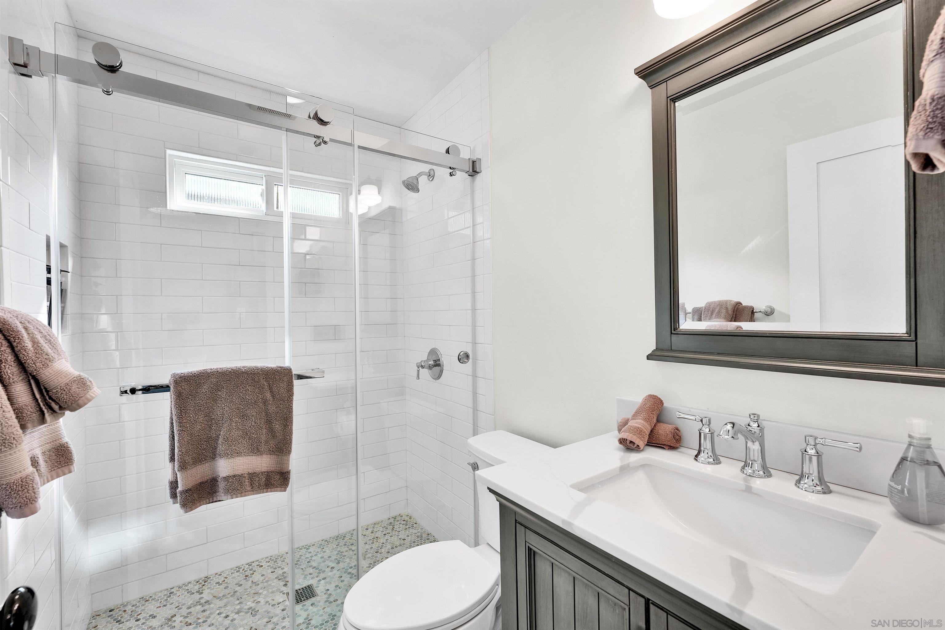 Detail Gallery Image 10 of 38 For 5119  Lotus St, San Diego,  CA 92107 - 1 Beds | 1 Baths