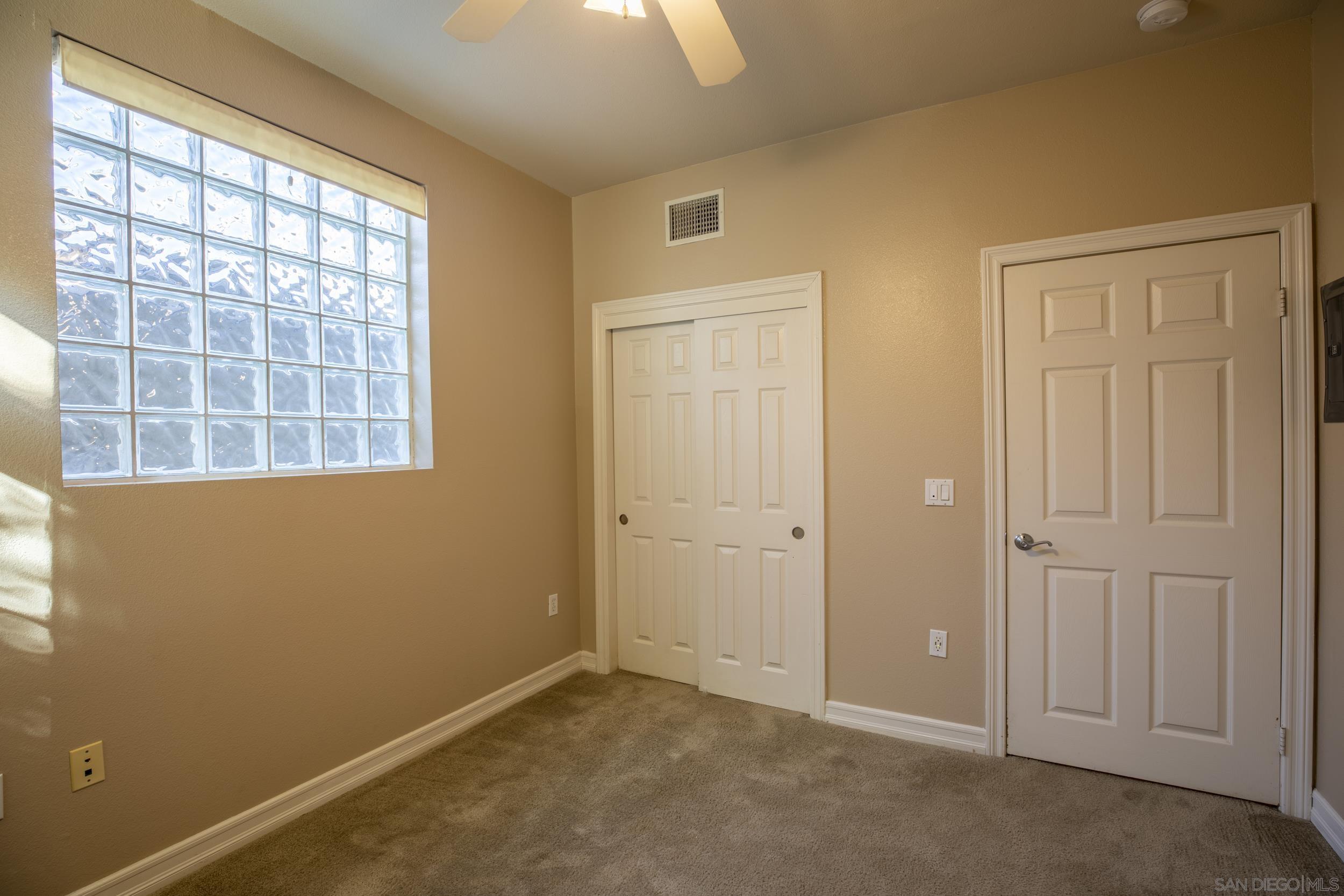 Detail Gallery Image 11 of 32 For 1400  Broadway  1206, San Diego,  CA 92101 - 3 Beds | 2 Baths