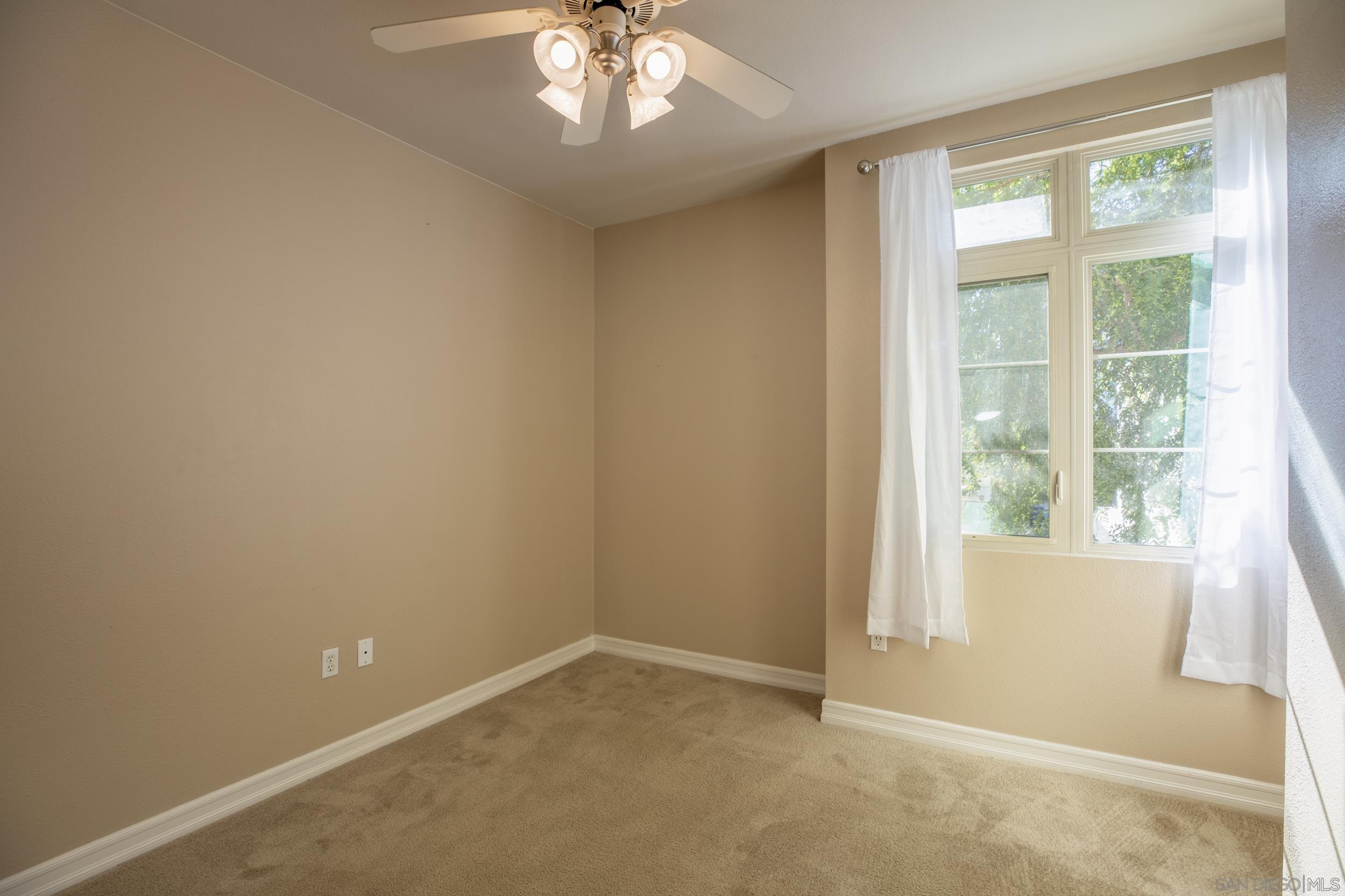 Detail Gallery Image 16 of 32 For 1400  Broadway  1206, San Diego,  CA 92101 - 3 Beds | 2 Baths