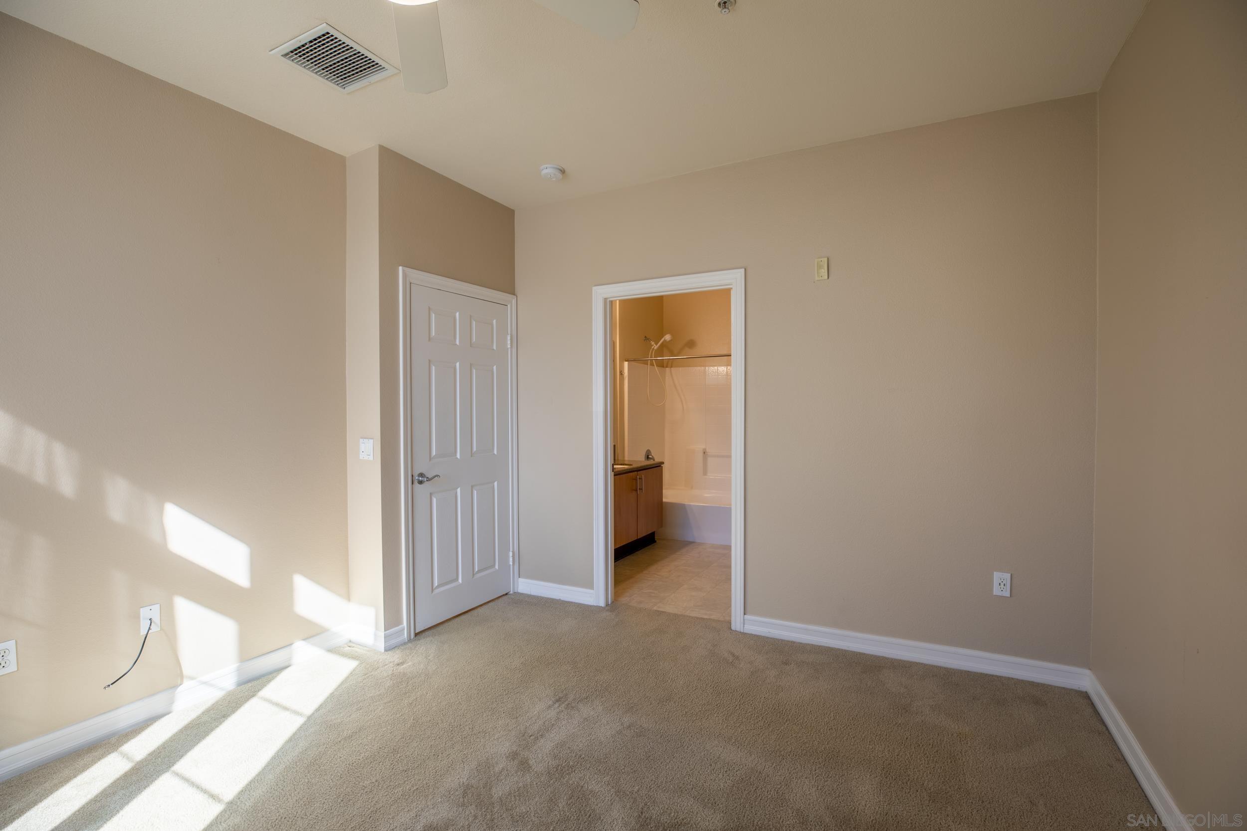 Detail Gallery Image 21 of 32 For 1400  Broadway  1206, San Diego,  CA 92101 - 3 Beds | 2 Baths