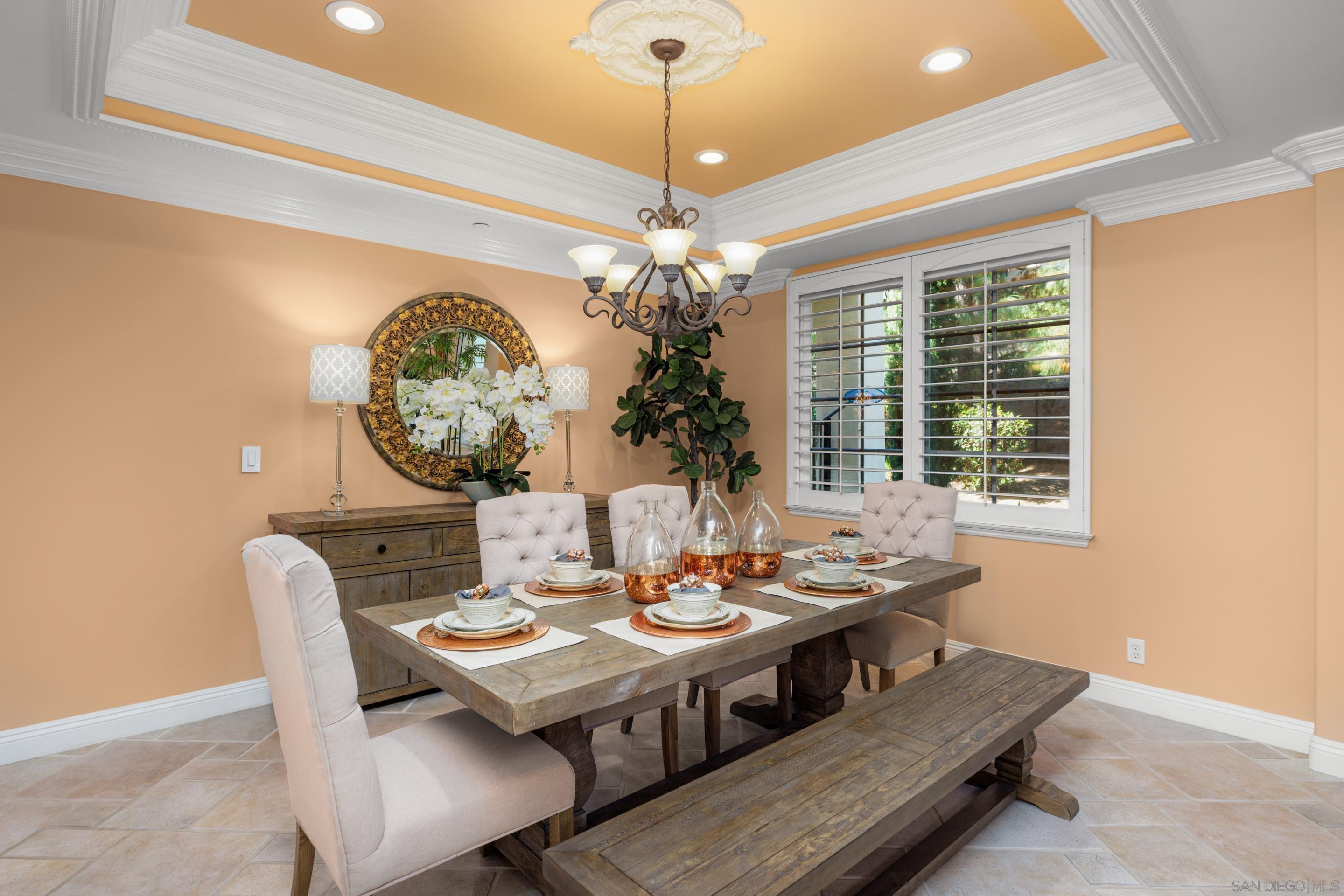 Detail Gallery Image 36 of 50 For 29166  Meadow Glen Way West, Escondido,  CA 92026 - 5 Beds | 3/1 Baths