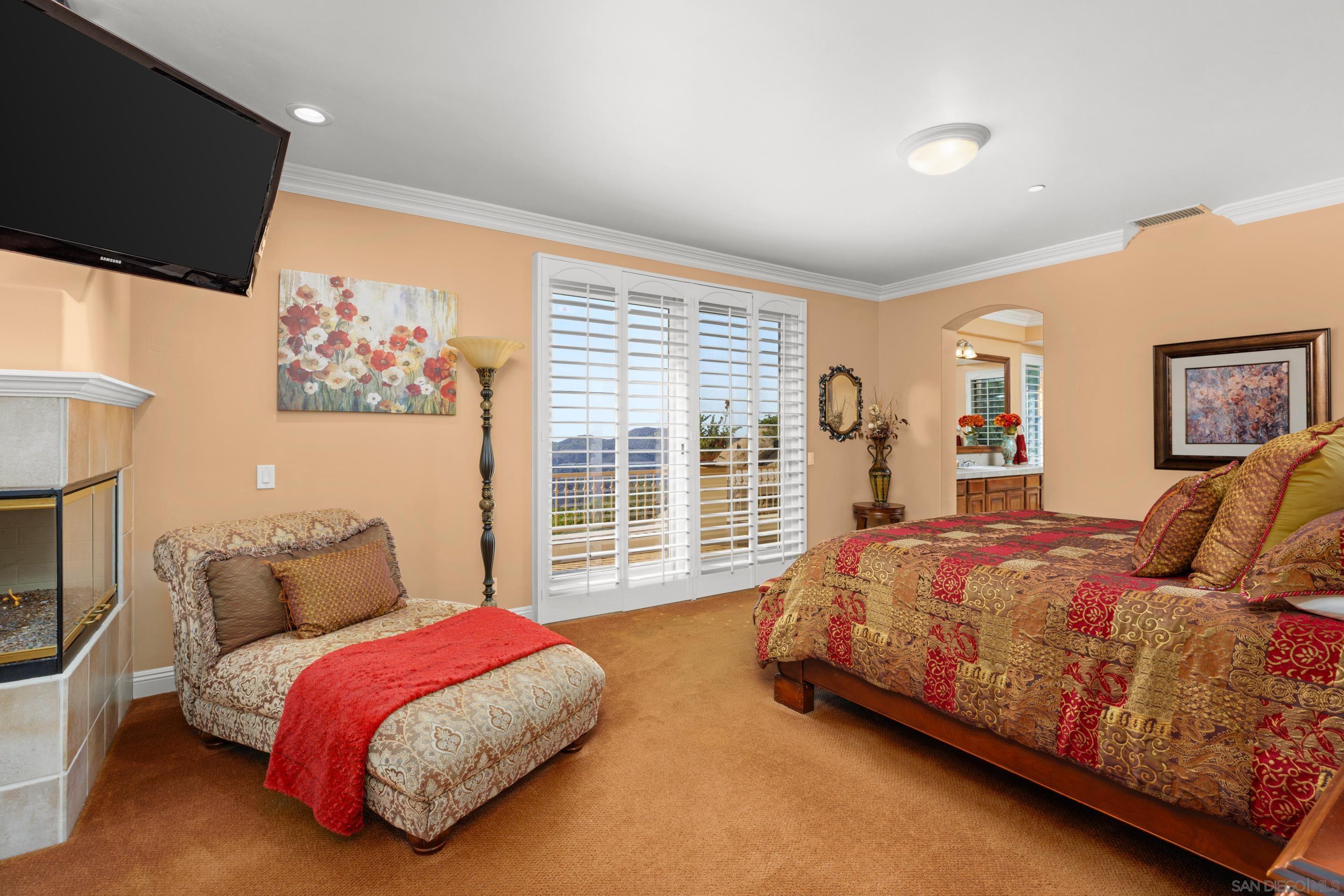 Detail Gallery Image 38 of 50 For 29166  Meadow Glen Way West, Escondido,  CA 92026 - 5 Beds | 3/1 Baths