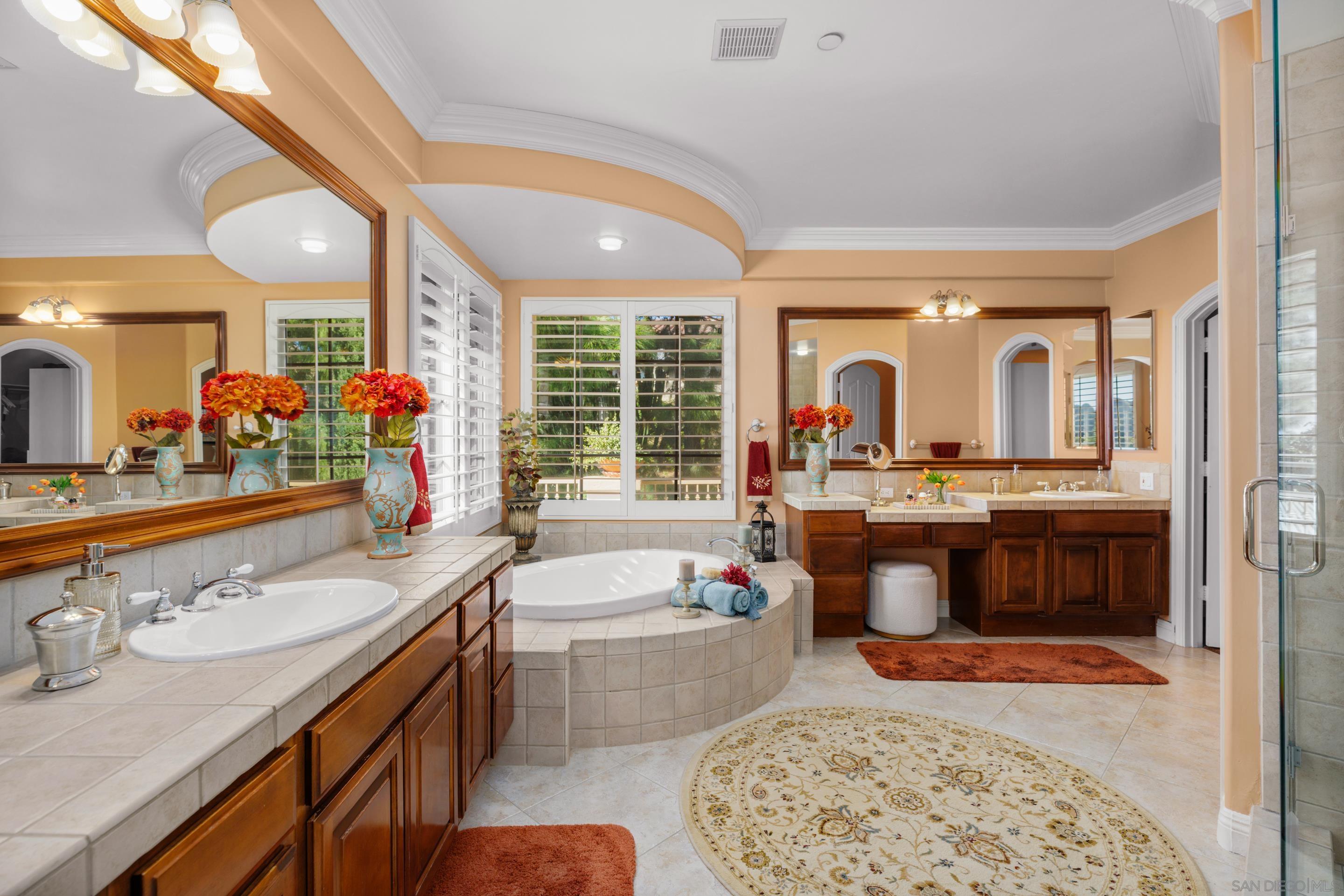 Detail Gallery Image 40 of 50 For 29166  Meadow Glen Way West, Escondido,  CA 92026 - 5 Beds | 3/1 Baths