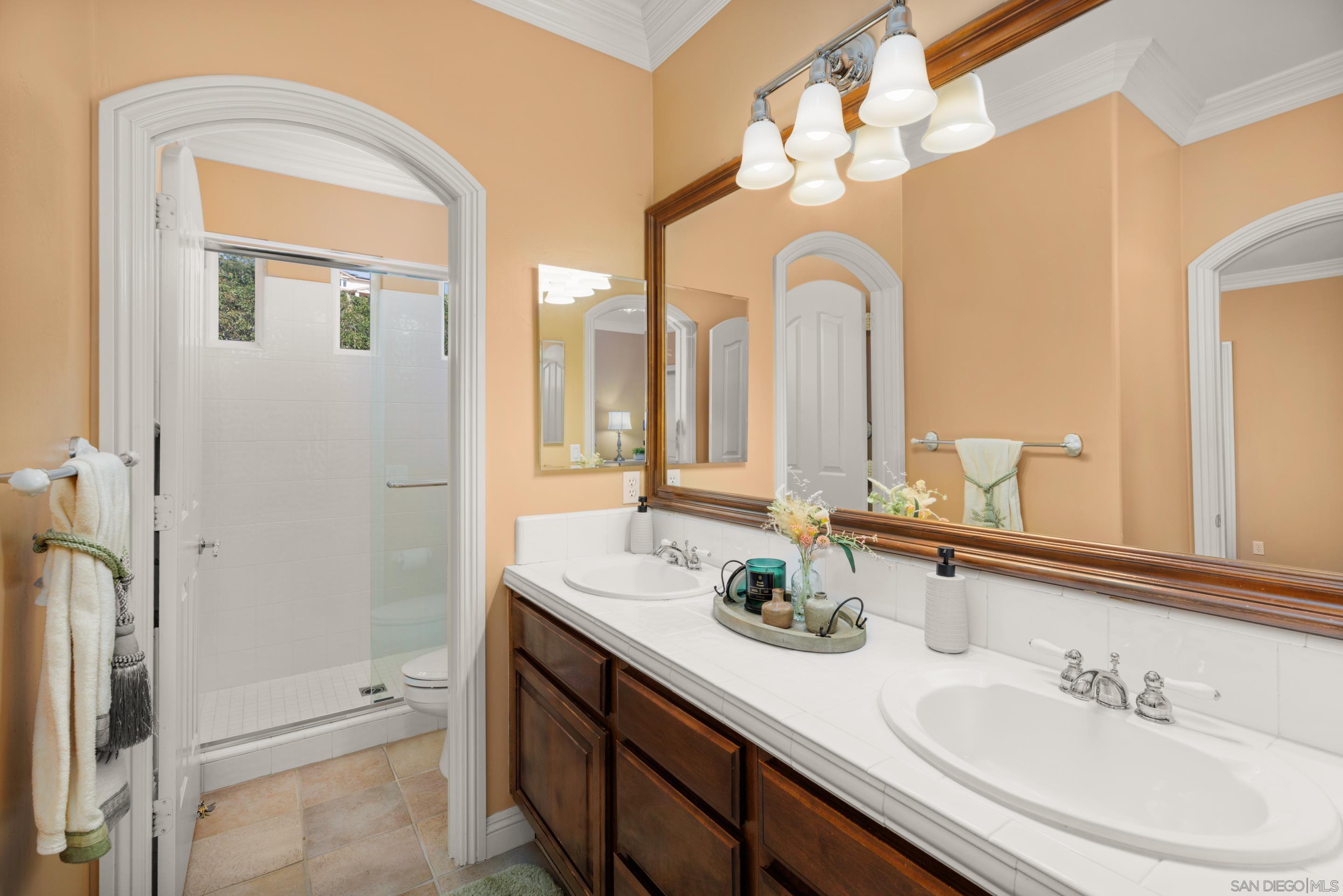 Detail Gallery Image 45 of 50 For 29166  Meadow Glen Way West, Escondido,  CA 92026 - 5 Beds | 3/1 Baths