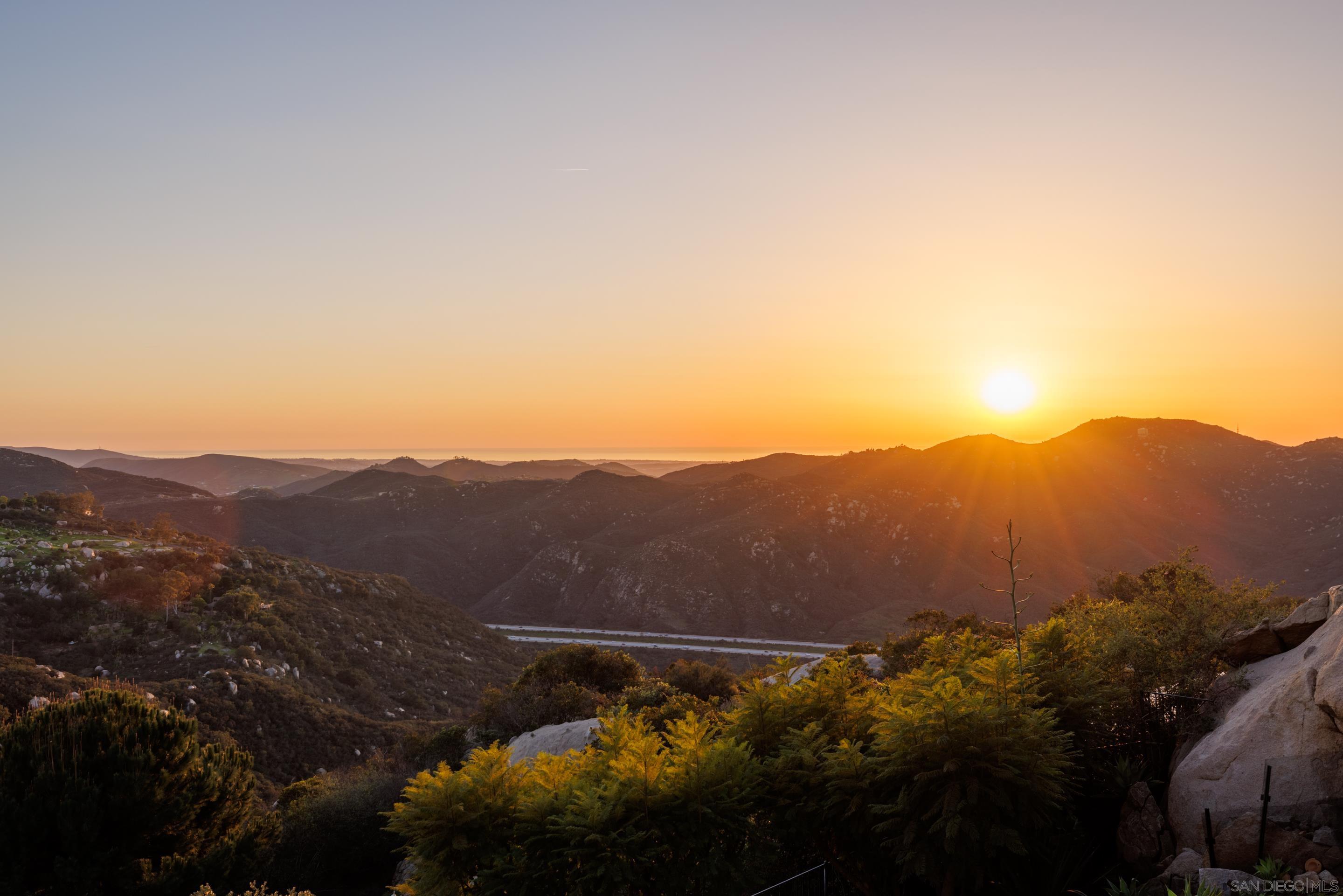 Detail Gallery Image 50 of 50 For 29166  Meadow Glen Way West, Escondido,  CA 92026 - 5 Beds | 3/1 Baths