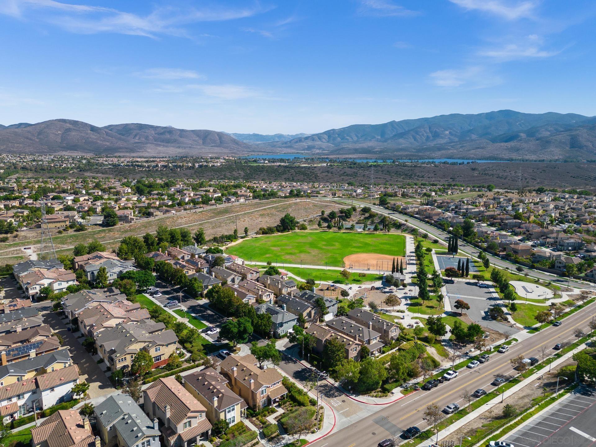 Detail Gallery Image 14 of 30 For 1618  Moonbeam Ln, Chula Vista,  CA 91915 - 2 Beds | 2 Baths