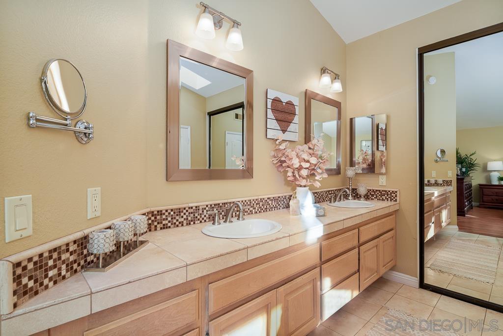 Detail Gallery Image 40 of 74 For 1831  Olympus Loop Drive, Vista,  CA 92081 - 4 Beds | 2/1 Baths