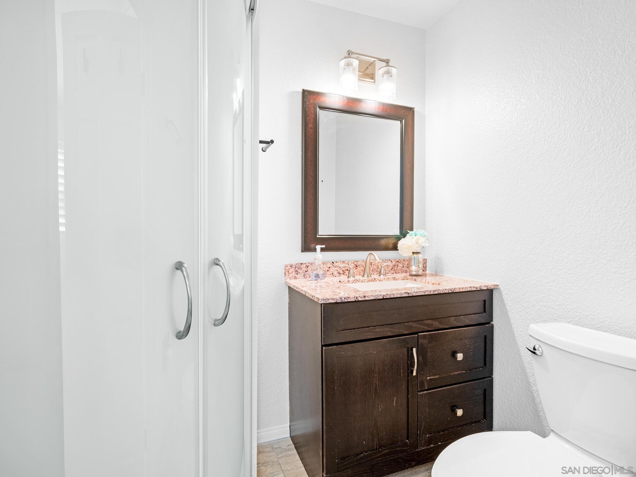 Detail Gallery Image 11 of 51 For 863  Agate St  #4,  San Diego,  CA 92109 - 3 Beds | 3 Baths