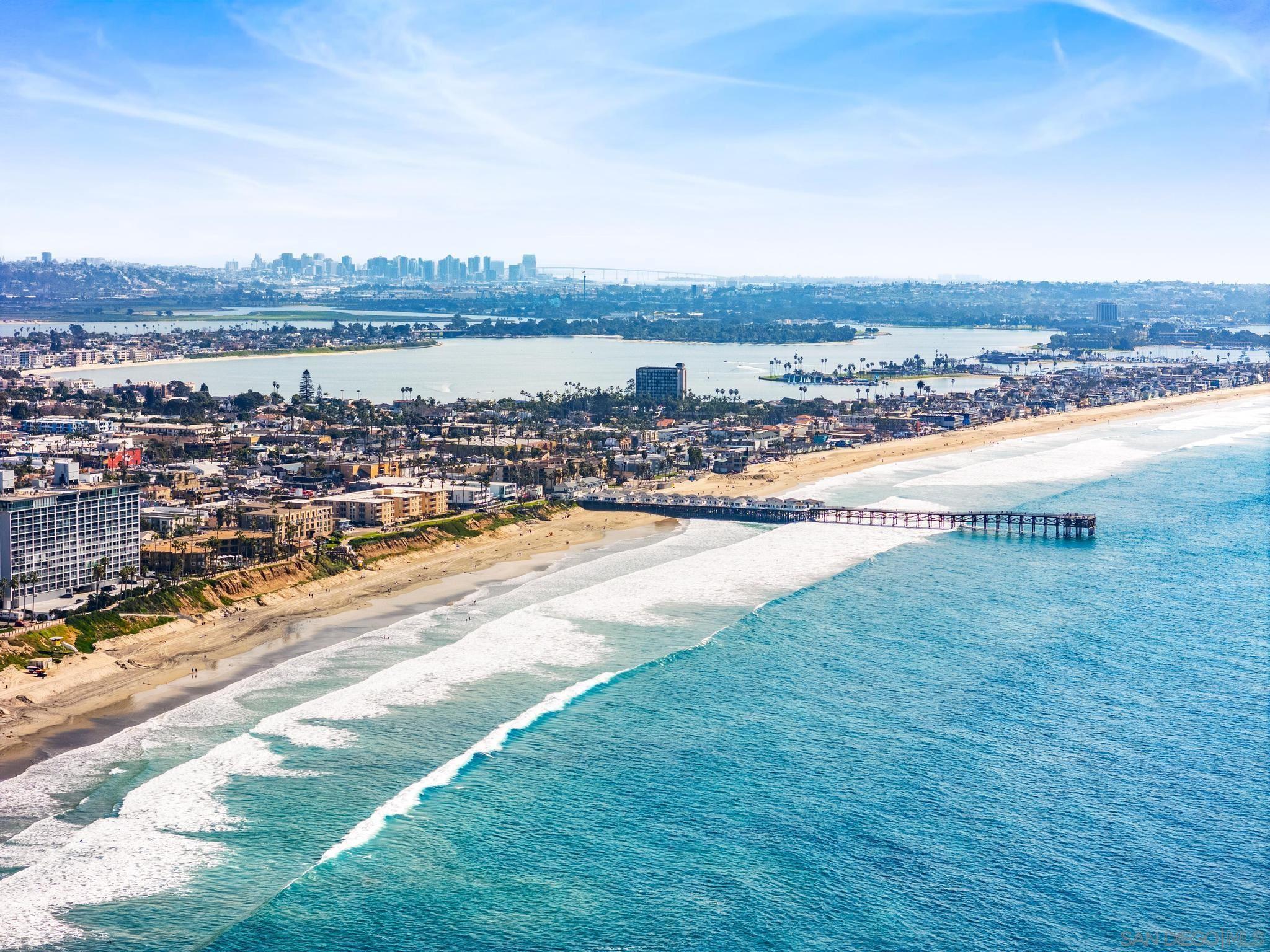 Detail Gallery Image 42 of 51 For 863  Agate St  #4,  San Diego,  CA 92109 - 3 Beds | 3 Baths