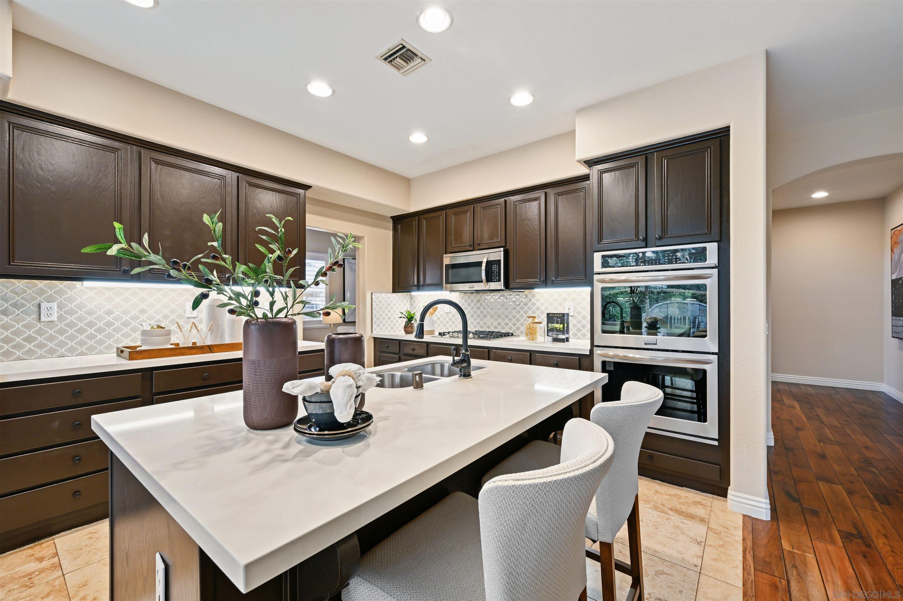 Detail Gallery Image 14 of 51 For 2834  Rancho Pancho, Carlsbad,  CA 92009 - 5 Beds | 3 Baths