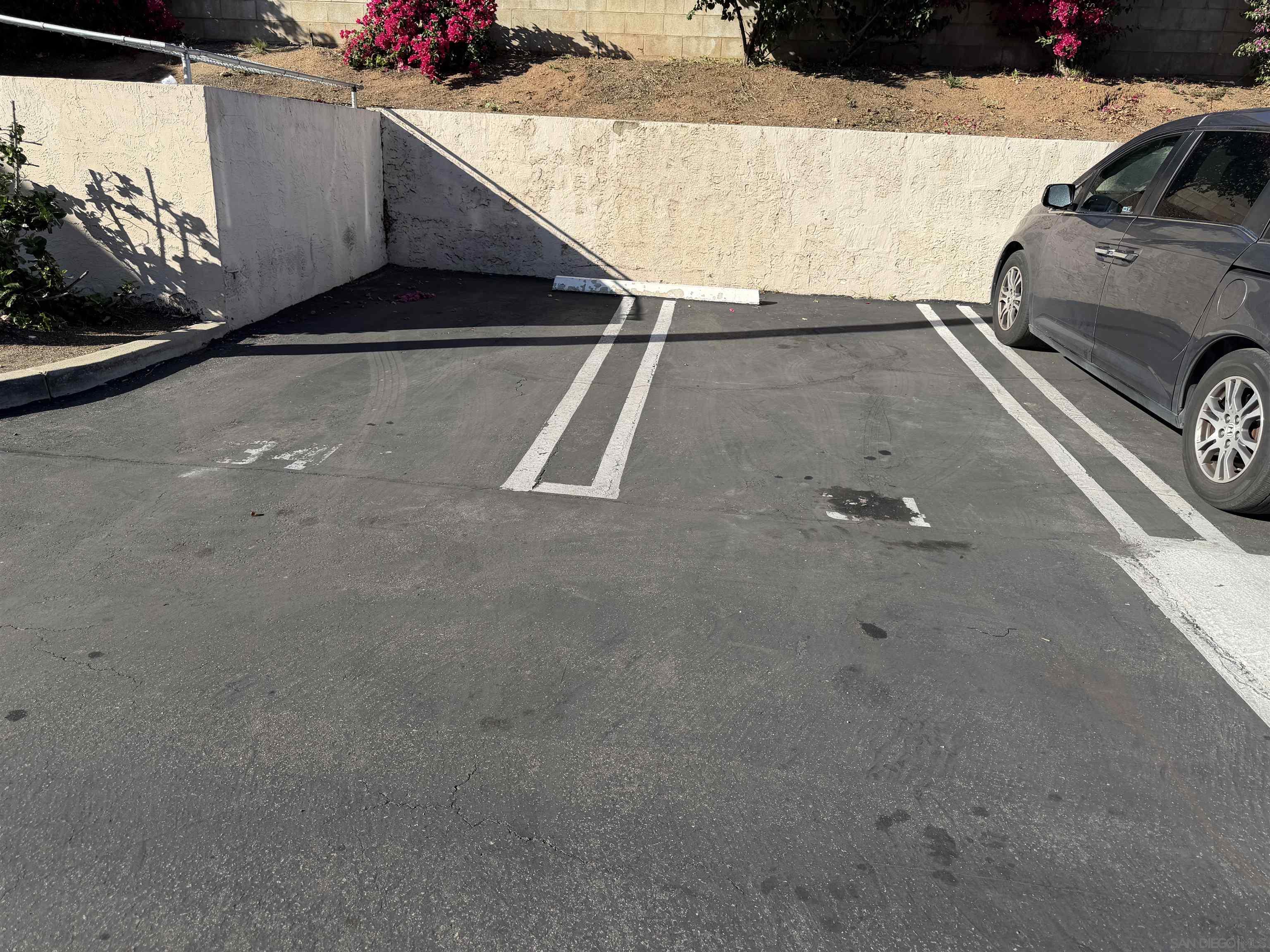 Detail Gallery Image 15 of 44 For , Escondido,  CA 92026 - 6 Beds | 2/1 Baths