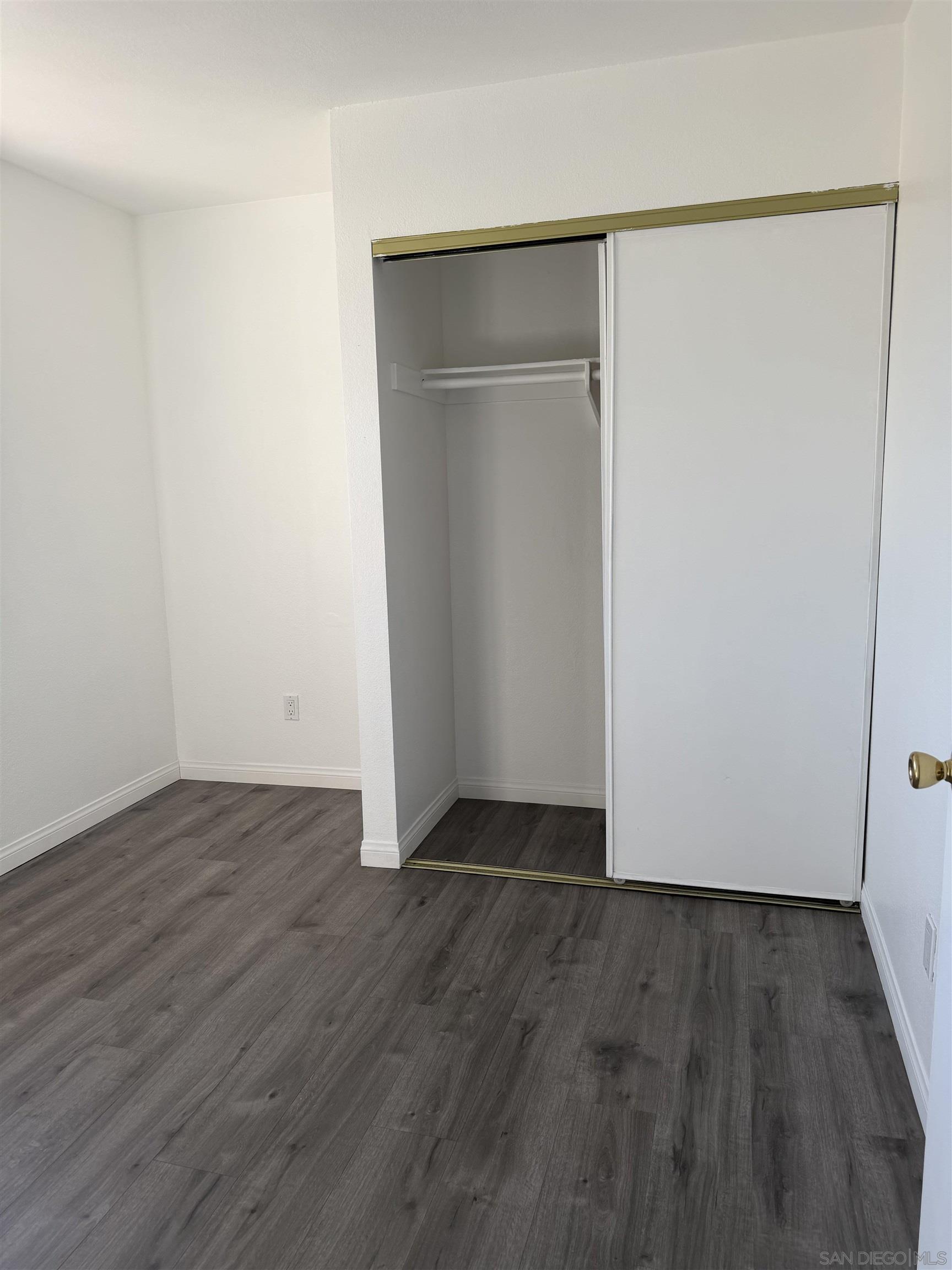 Detail Gallery Image 4 of 44 For , Escondido,  CA 92026 - 6 Beds | 2/1 Baths