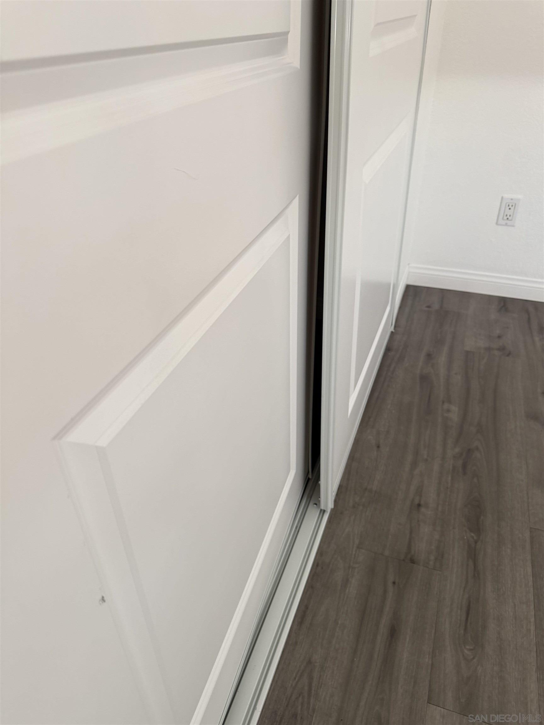 Detail Gallery Image 8 of 44 For , Escondido,  CA 92026 - 6 Beds | 2/1 Baths