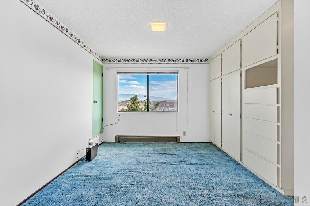 Detail Gallery Image 32 of 43 For 30311  Circle R Lane, Valley Center,  CA 92082 - 5 Beds | 3 Baths