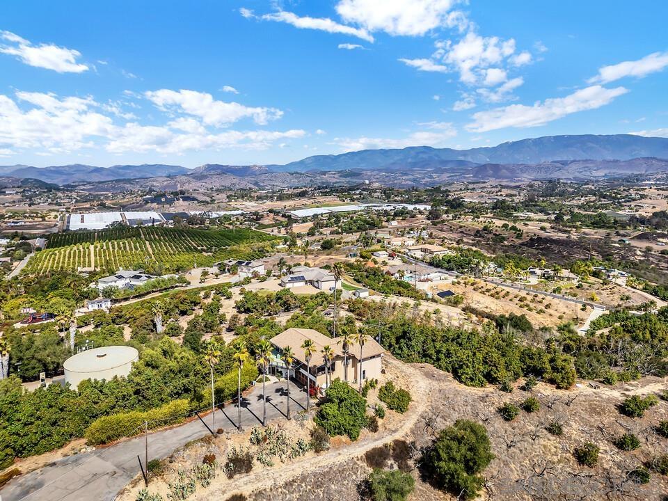 Detail Gallery Image 41 of 43 For 30311  Circle R Lane, Valley Center,  CA 92082 - 5 Beds | 3 Baths