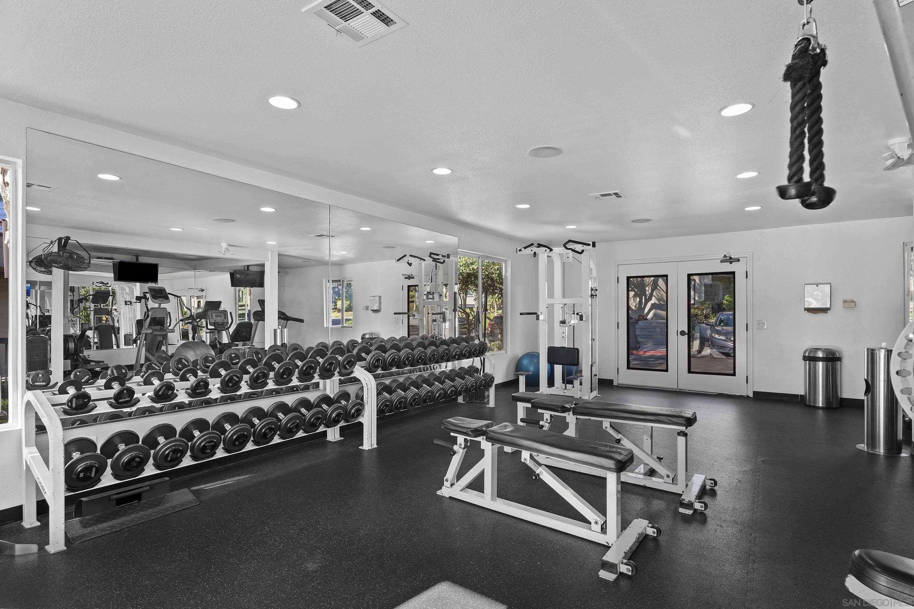 Detail Gallery Image 27 of 35 For 7702  Caminito Tingo  H201, Carlsbad,  CA 92009 - 1 Beds | 1 Baths