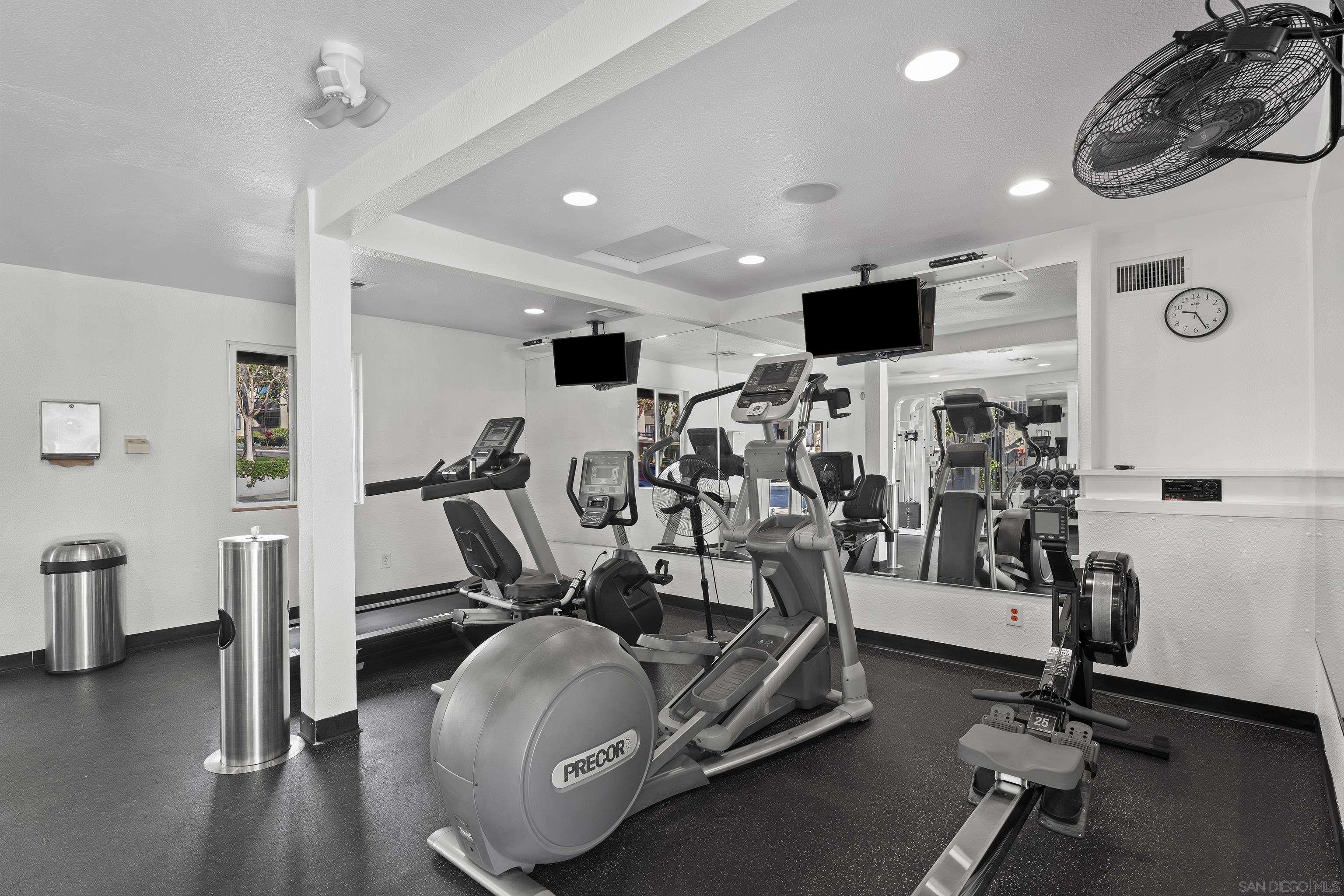 Detail Gallery Image 28 of 35 For 7702  Caminito Tingo  H201, Carlsbad,  CA 92009 - 1 Beds | 1 Baths