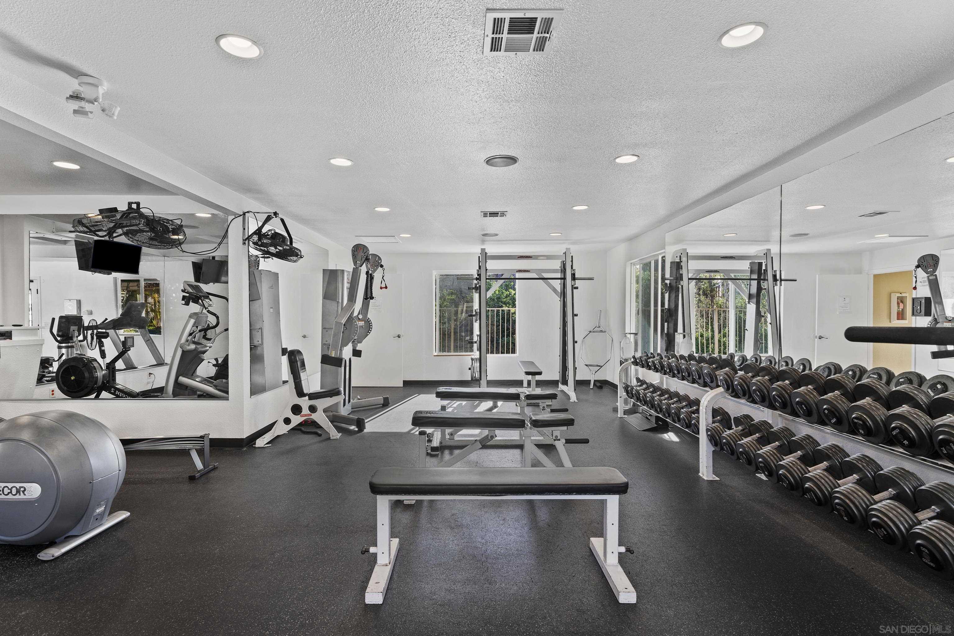 Detail Gallery Image 29 of 35 For 7702  Caminito Tingo  H201, Carlsbad,  CA 92009 - 1 Beds | 1 Baths