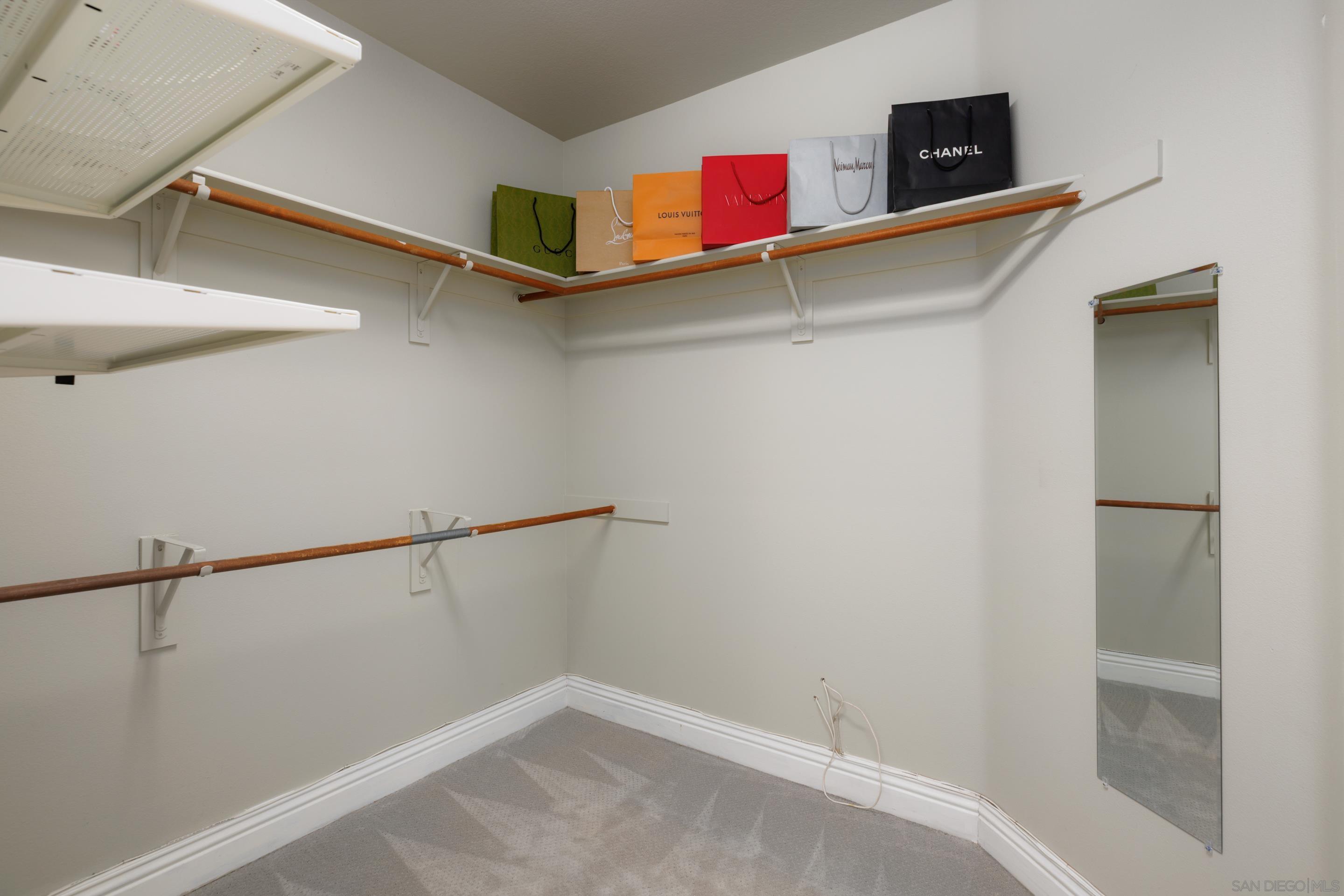 Detail Gallery Image 21 of 35 For 6077  Firwood Row, La Jolla,  CA 92037 - 4 Beds | 3/1 Baths