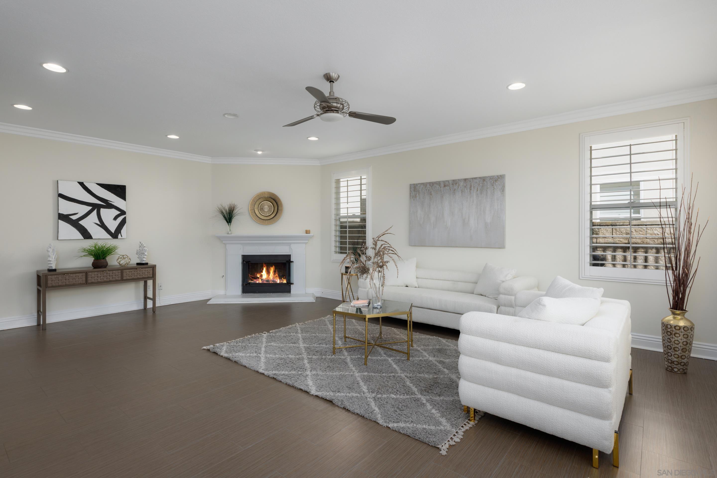 Detail Gallery Image 9 of 35 For 6077  Firwood Row, La Jolla,  CA 92037 - 4 Beds | 3/1 Baths