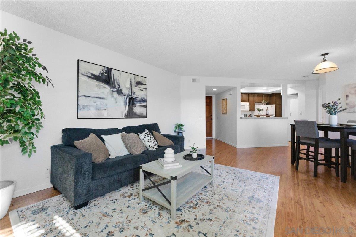 Detail Gallery Image 2 of 40 For 3067  Charwood Ct, Spring Valley,  CA 91978 - 2 Beds | 2 Baths