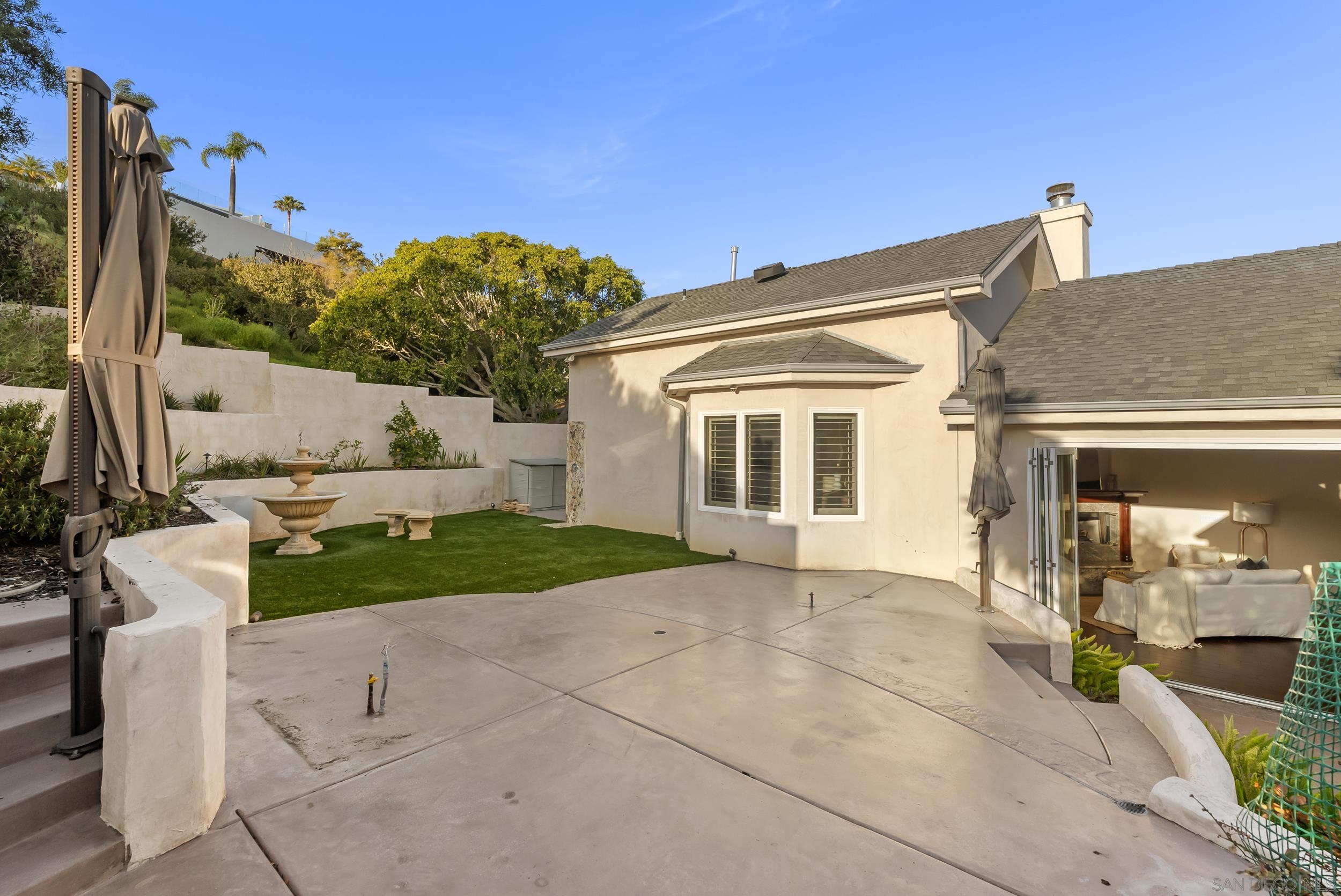 Detail Gallery Image 43 of 66 For 1028  Van Nuys St, San Diego,  CA 92109 - 5 Beds | 4 Baths