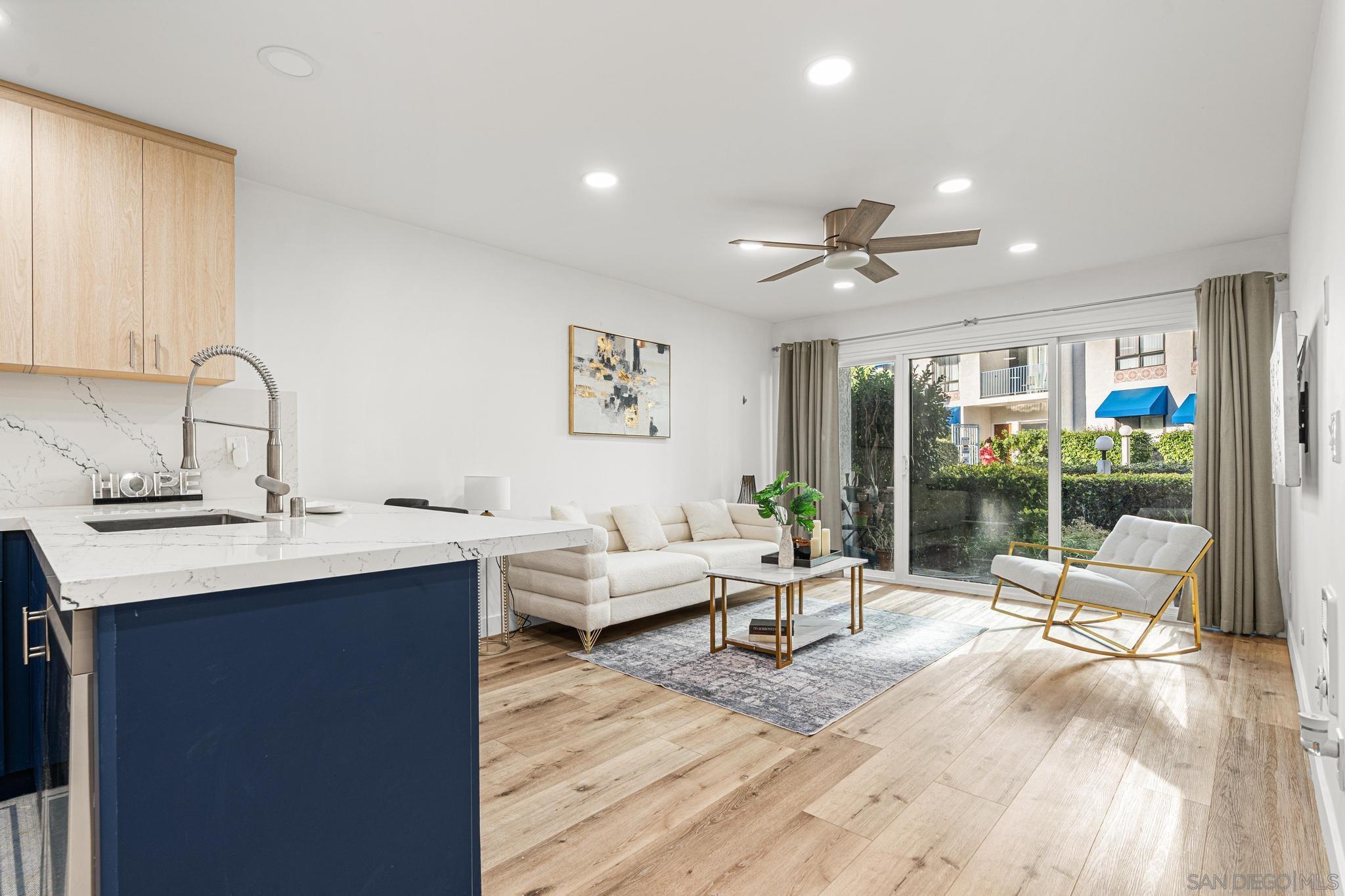 Detail Gallery Image 2 of 20 For 8308  Regents Rd  1f,  San Diego,  CA 92122 - 2 Beds | 2 Baths