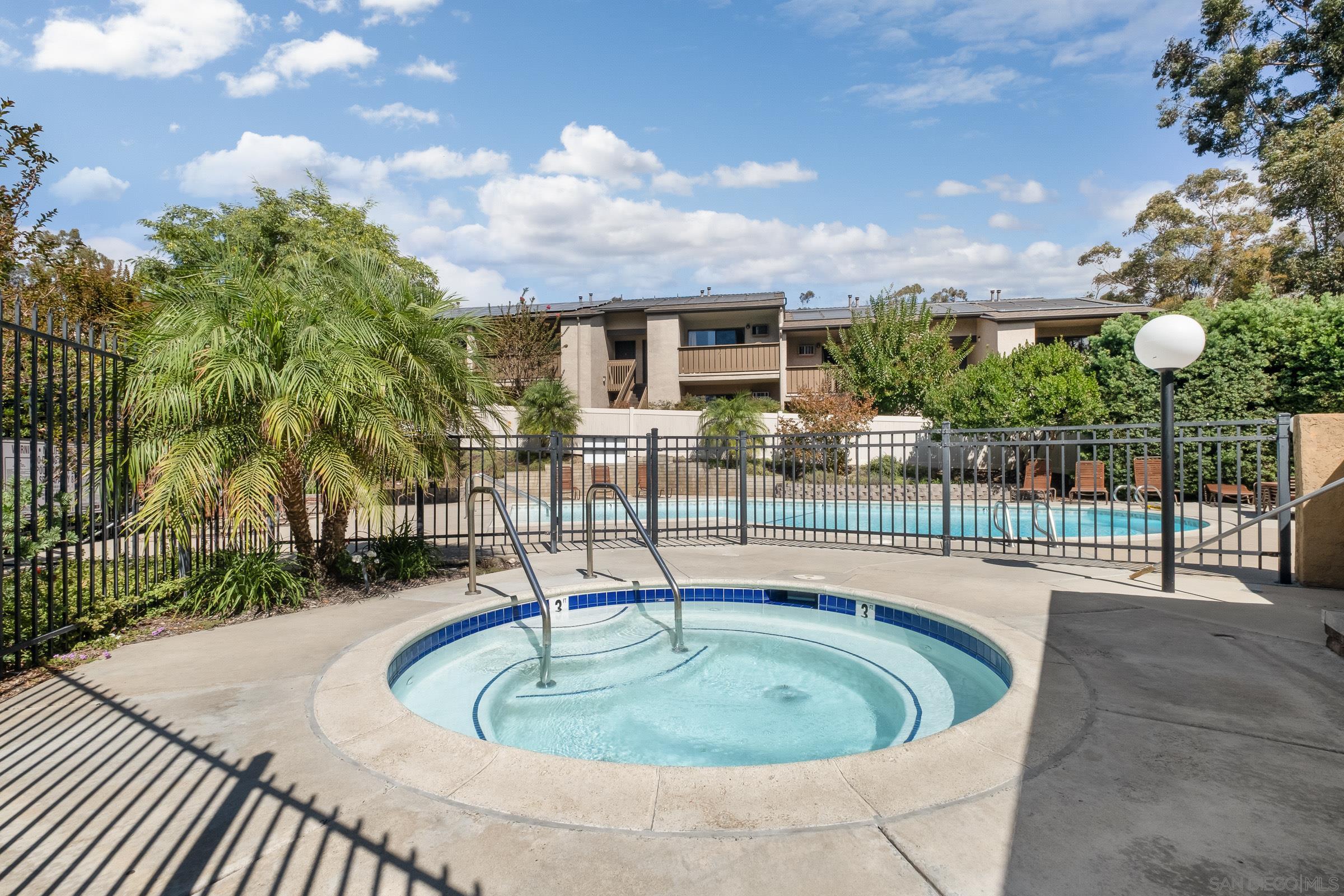 Detail Gallery Image 11 of 11 For 9849  Caminito Marlock  21, San Diego,  CA 92131 - 1 Beds | 1 Baths