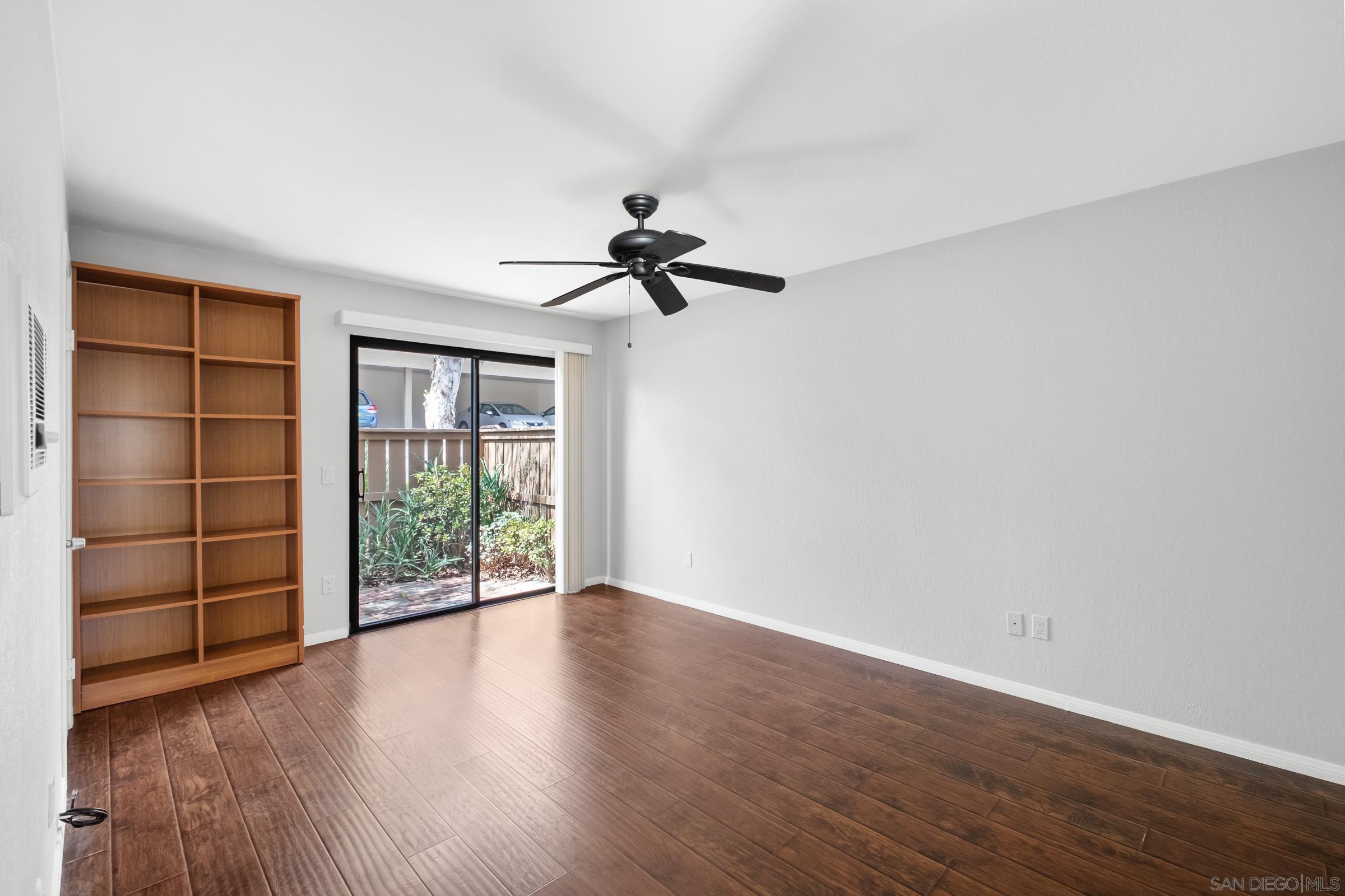 Detail Gallery Image 3 of 11 For 9849  Caminito Marlock  21, San Diego,  CA 92131 - 1 Beds | 1 Baths