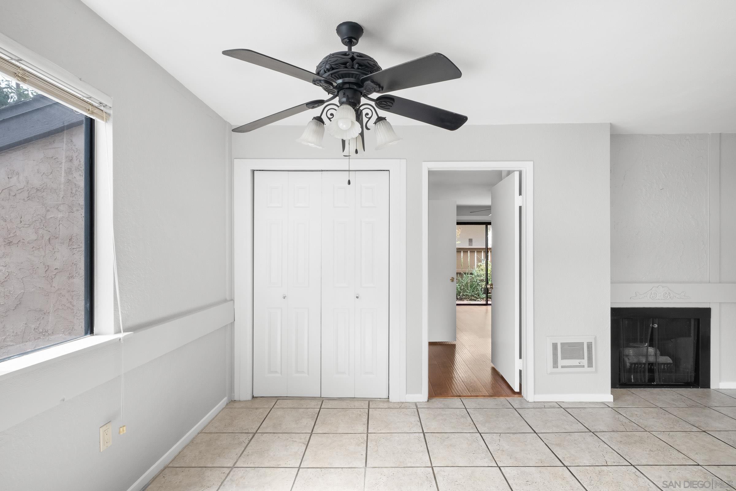 Detail Gallery Image 7 of 11 For 9849  Caminito Marlock  21, San Diego,  CA 92131 - 1 Beds | 1 Baths