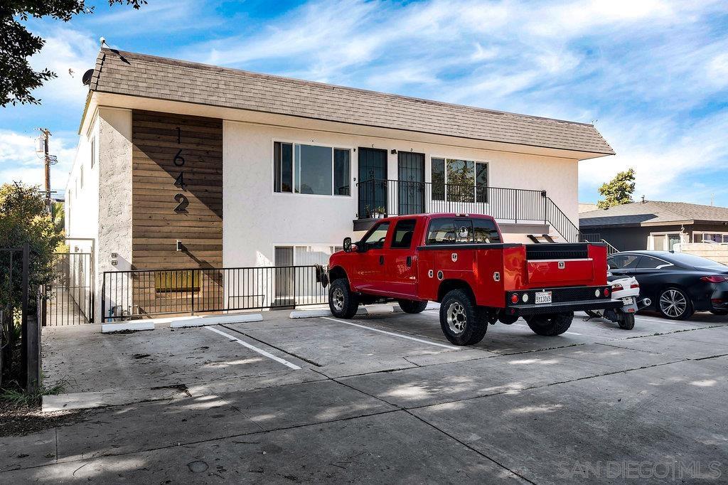 Detail Gallery Image 2 of 22 For 1642  C Ave, National City,  CA 91950 - 2 Beds | 1 Baths