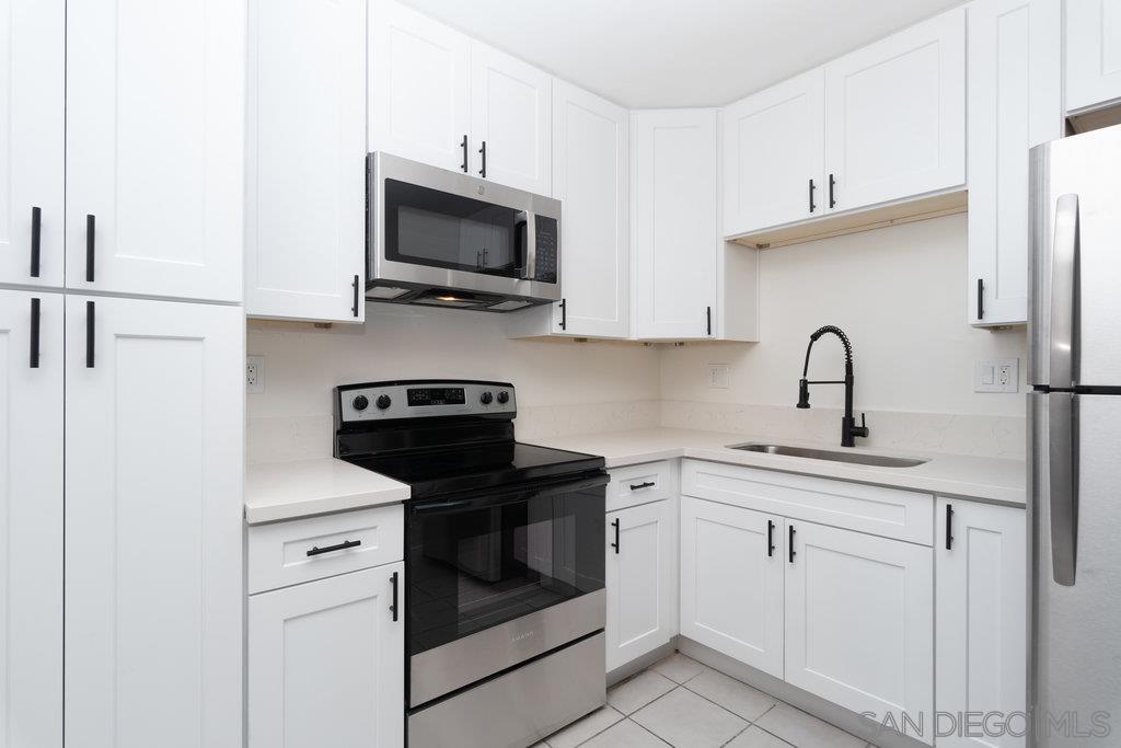 Detail Gallery Image 12 of 22 For 1642  C Ave, National City,  CA 91950 - 2 Beds | 1 Baths