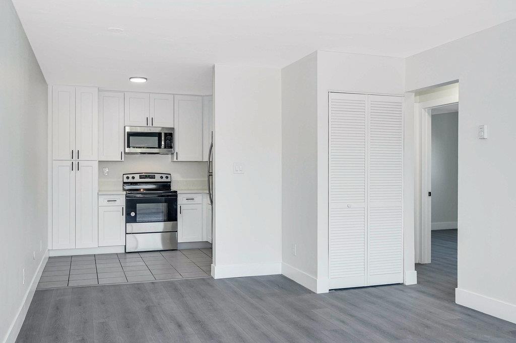 Detail Gallery Image 5 of 22 For 1642  C Ave, National City,  CA 91950 - 2 Beds | 1 Baths