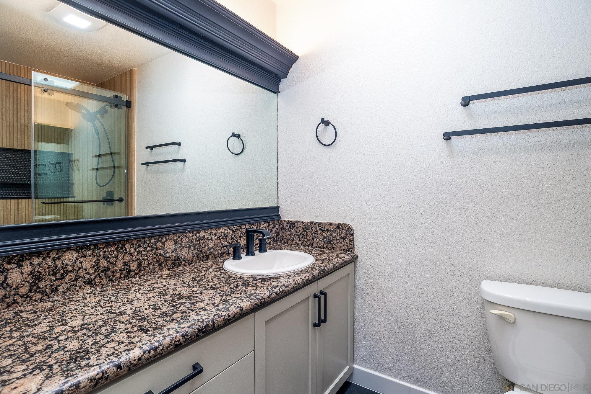 Detail Gallery Image 24 of 36 For 1548  Thomas Ave  #6,  San Diego,  CA 92109 - 2 Beds | 2 Baths
