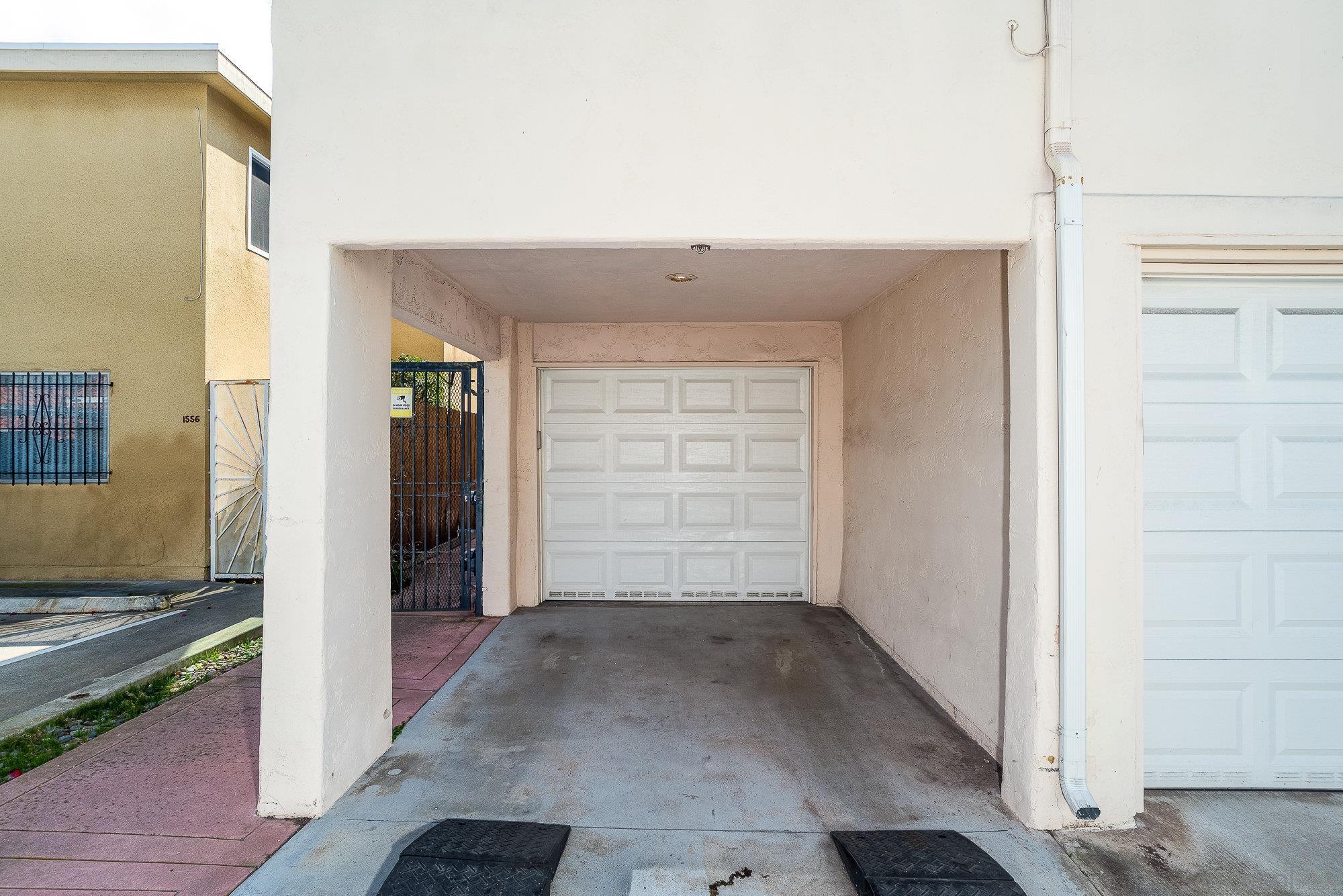 Detail Gallery Image 33 of 36 For 1548  Thomas Ave  #6,  San Diego,  CA 92109 - 2 Beds | 2 Baths