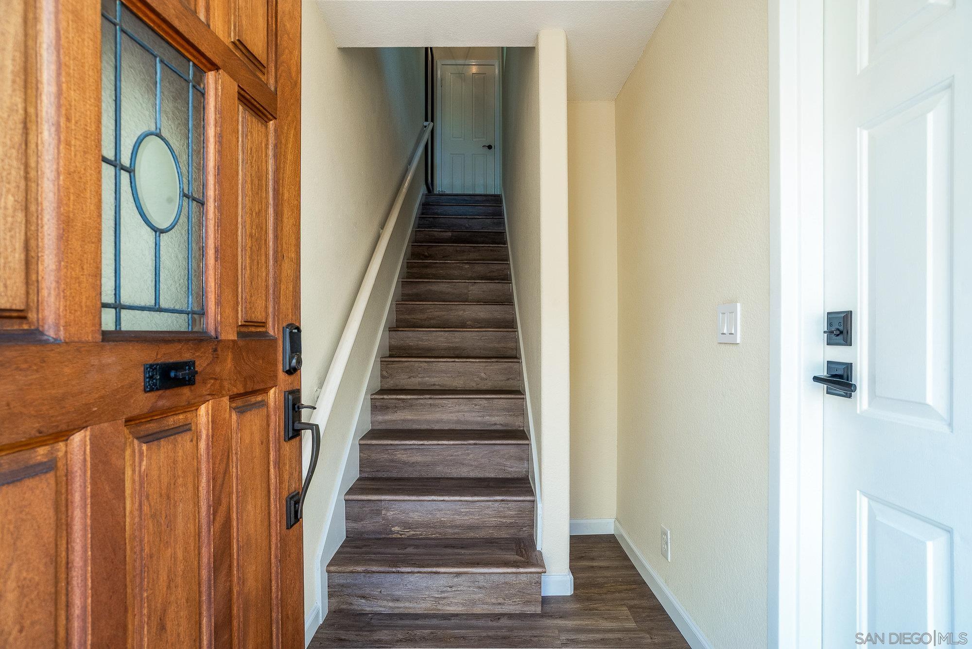 Detail Gallery Image 7 of 36 For 1548  Thomas Ave  #6,  San Diego,  CA 92109 - 2 Beds | 2 Baths
