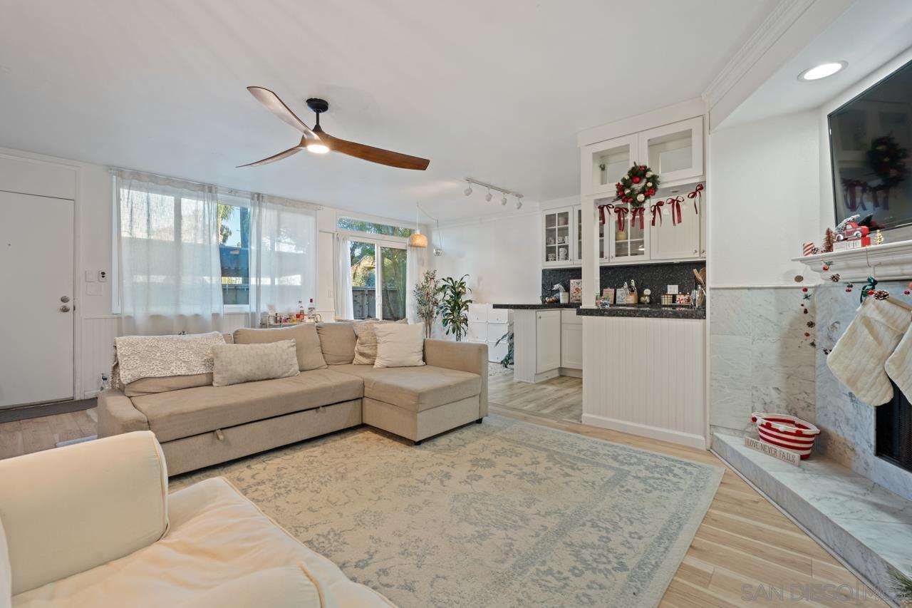 Detail Gallery Image 4 of 50 For 3821  Basilone St  #2,  San Diego,  CA 92110 - 3 Beds | 2 Baths