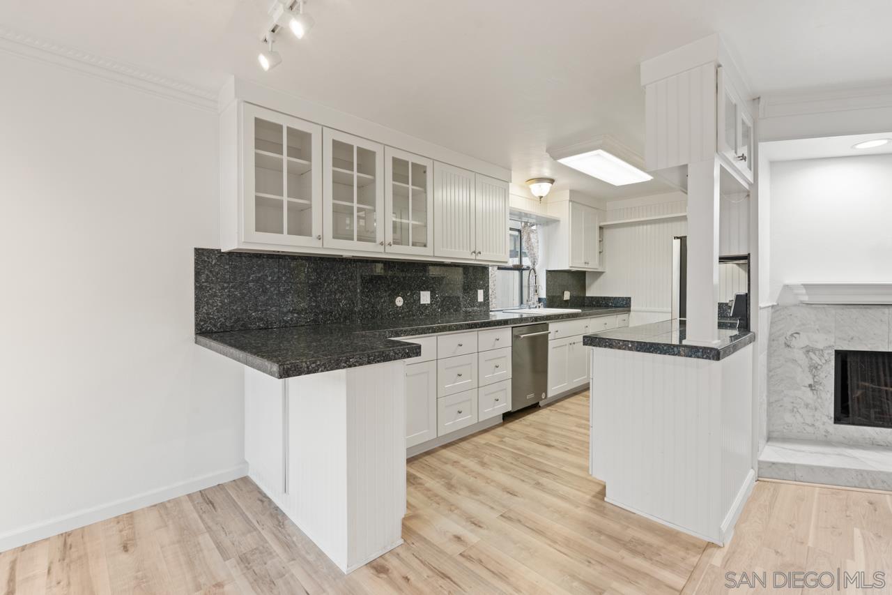 Detail Gallery Image 36 of 50 For 3821  Basilone St  #2,  San Diego,  CA 92110 - 3 Beds | 2 Baths