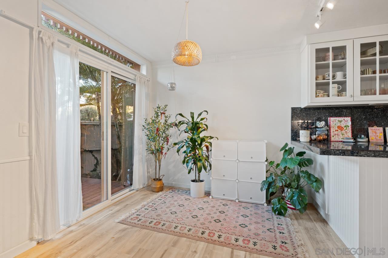 Detail Gallery Image 5 of 50 For 3821  Basilone St  #2,  San Diego,  CA 92110 - 3 Beds | 2 Baths