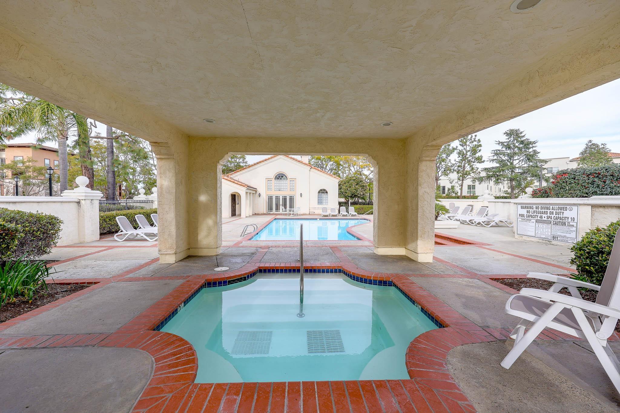 Detail Gallery Image 30 of 39 For 750  Breeze Hill Rd  #100,  Vista,  CA 92081 - 2 Beds | 2/1 Baths